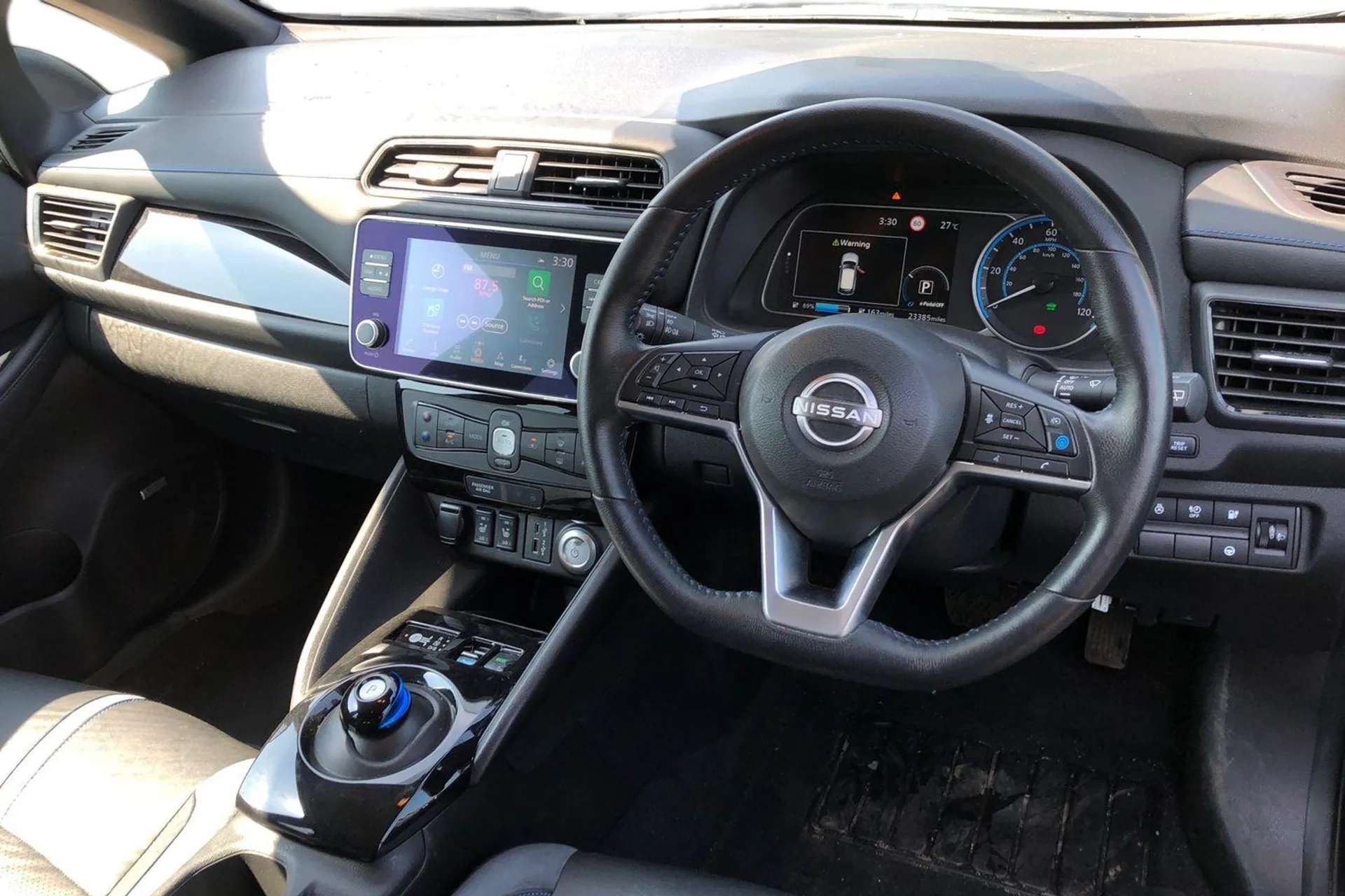 A 2023 NISSAN LEAF 160kW e+ Tekna 59kWh 5dr Auto [ Front and rear parking sensors , Intelligent around view monitor , 360 degree colour camera view , Heat pack with Heat A 2023 NISSAN LEAF 160kW e+ Tekna 59kWh 5dr Auto [ Front and rear parking sensors , Intelligent around view monitor , 360 degree colour camera view , Heat pack with Heat