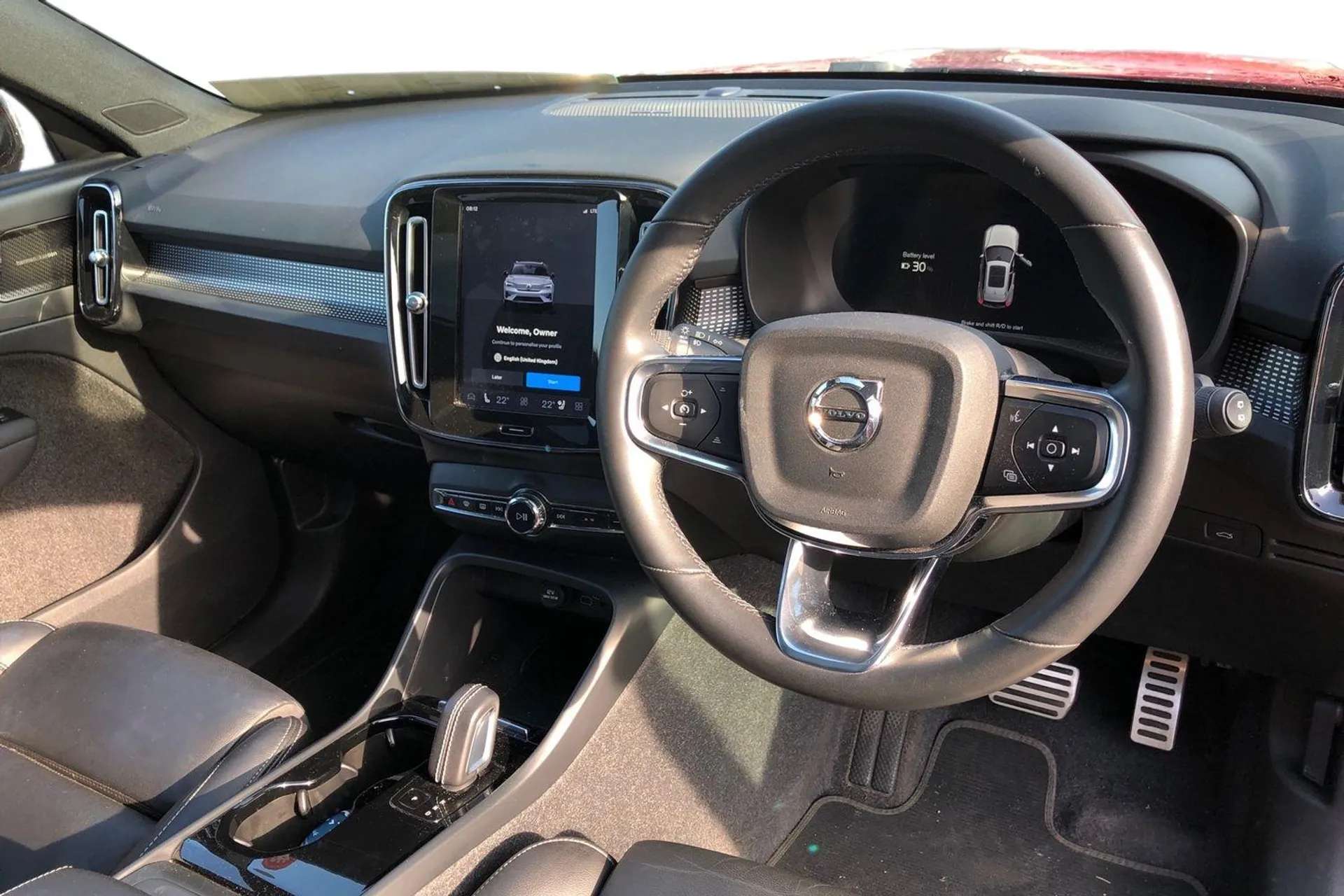A 2021 VOLVO XC40 300kW Recharge Twin Pro 78kWh 5dr AWD Auto [ Premium Sound by Harman Kardon, Rear park assist camera, Driver assistance (pilot assist and adaptive cru A 2021 VOLVO XC40 300kW Recharge Twin Pro 78kWh 5dr AWD Auto [ Premium Sound by Harman Kardon, Rear park assist camera, Driver assistance (pilot assist and adaptive cru