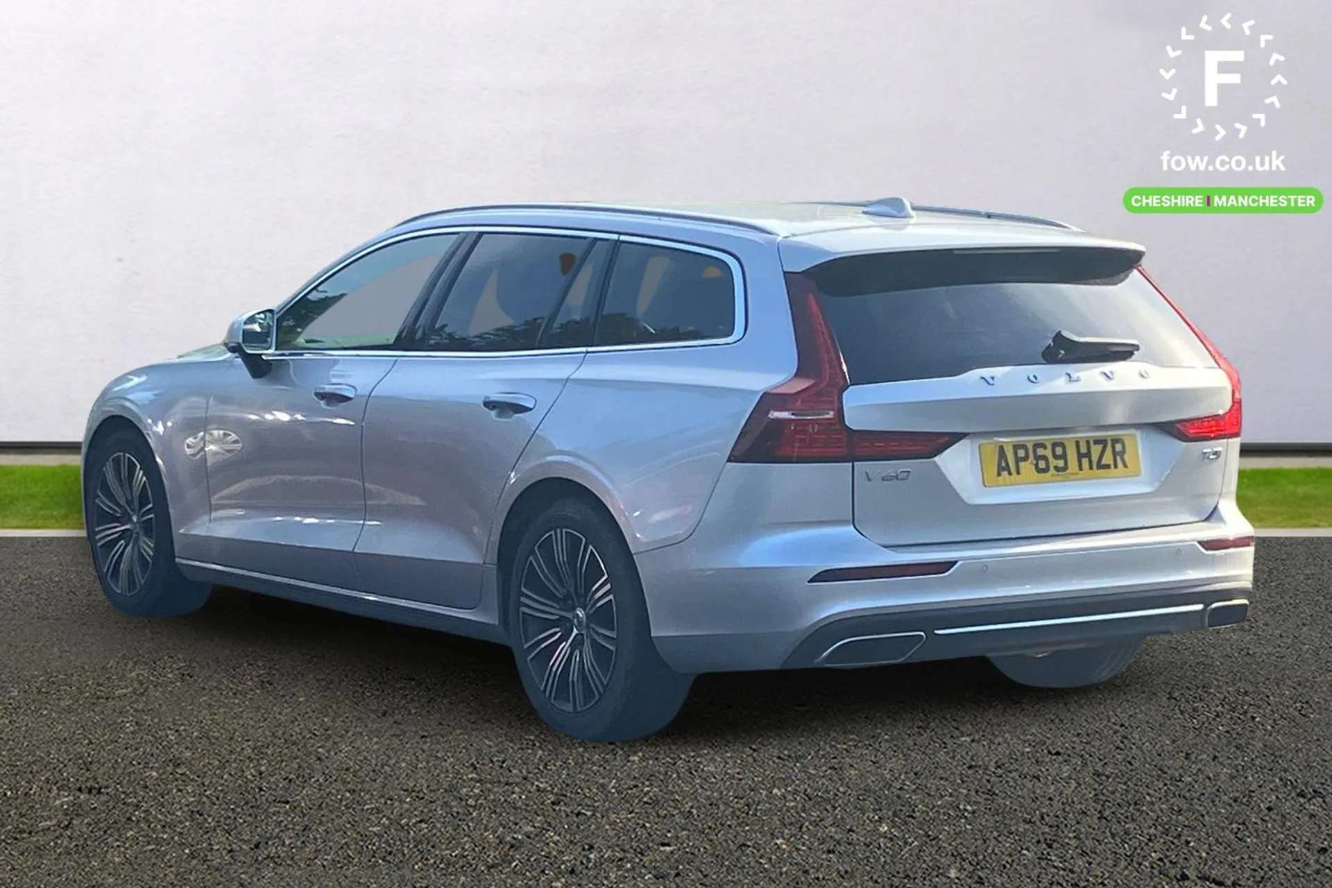 2020 VOLVO V60 2020 VOLVO V60