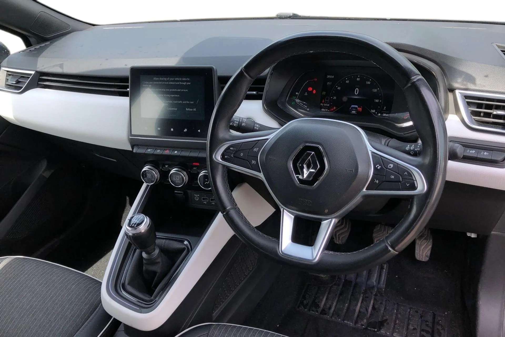 2022 RENAULT CLIO 2022 RENAULT CLIO