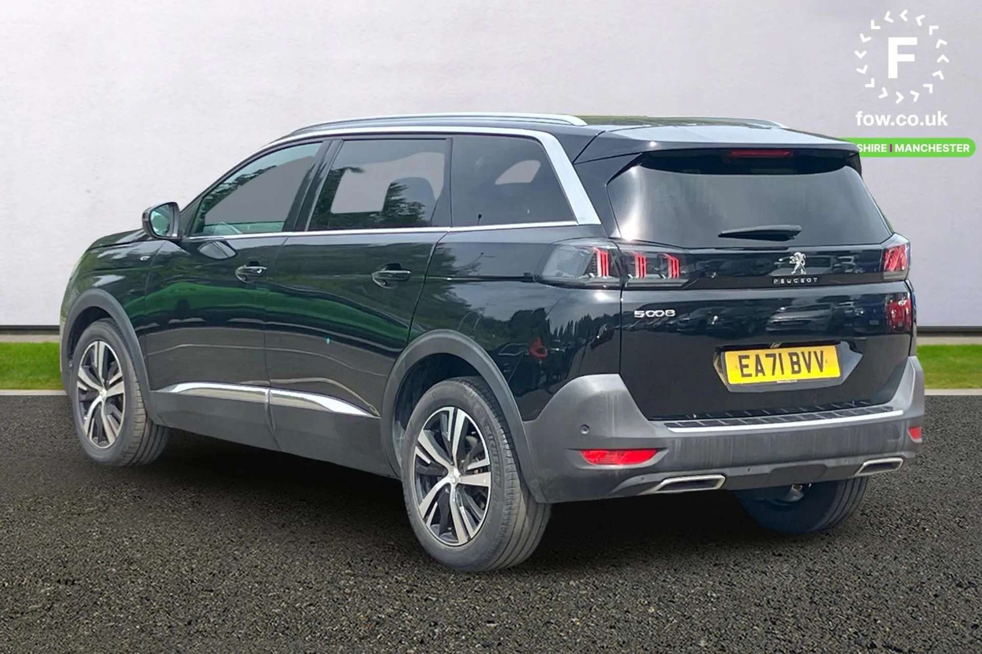 2021 PEUGEOT 5008 2021 PEUGEOT 5008