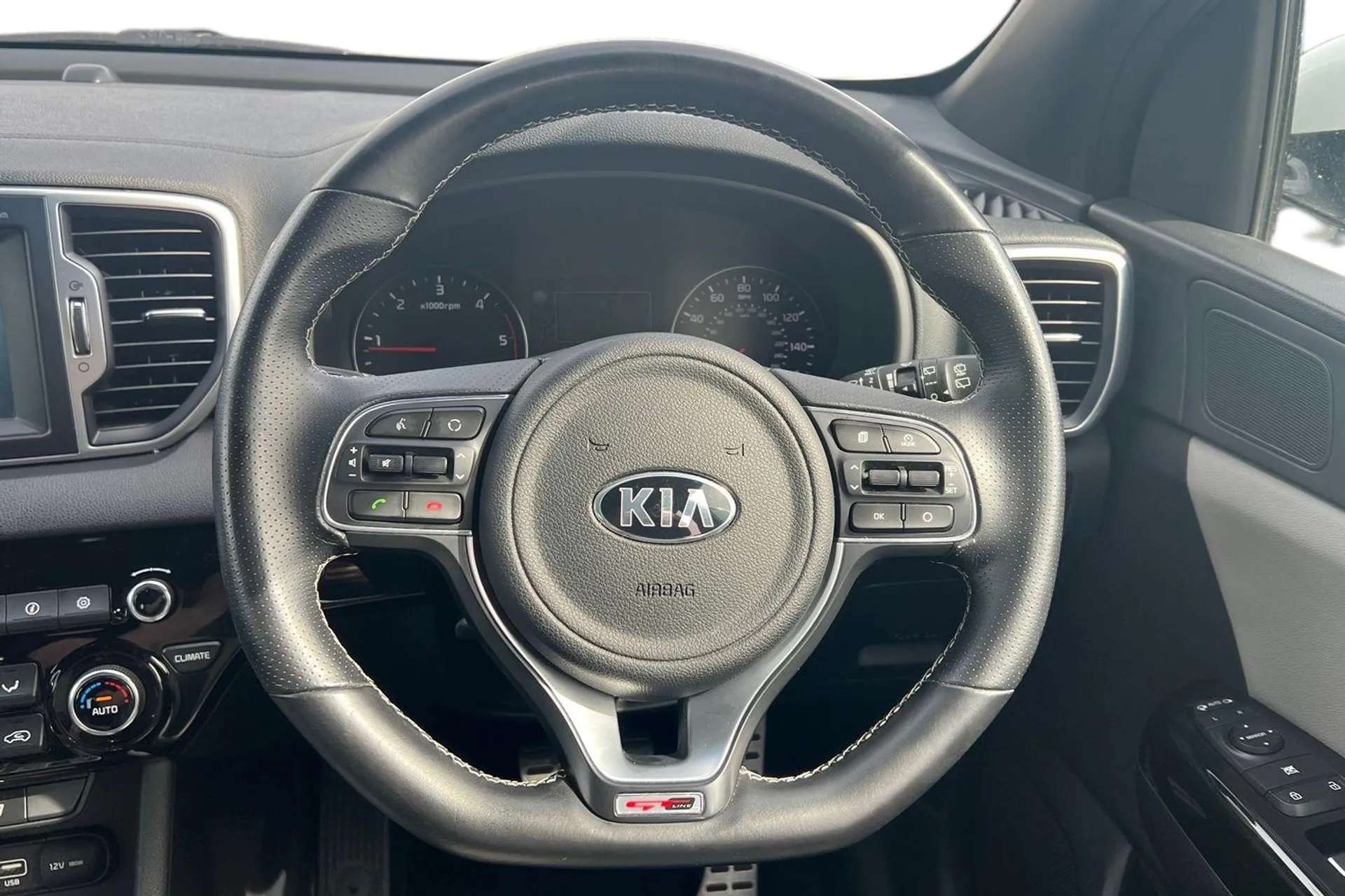 2018 KIA SPORTAGE 2018 KIA SPORTAGE