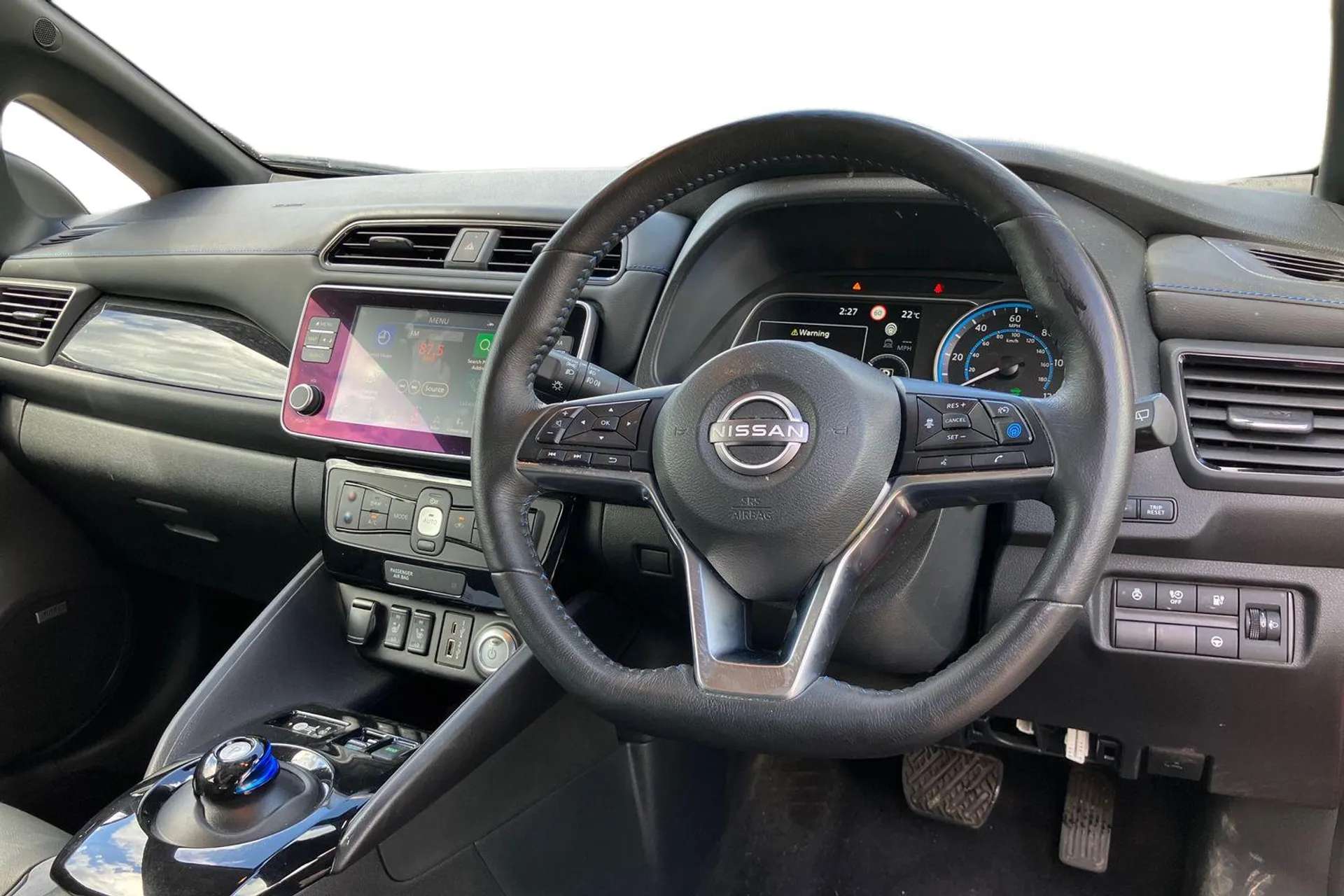 A 2023 NISSAN LEAF 160kW e+ Tekna 59kWh 5dr Auto [ Front and rear parking sensors , Rear cross traffic alert , Intelligent around view monitor , 360 degree colour camera A 2023 NISSAN LEAF 160kW e+ Tekna 59kWh 5dr Auto [ Front and rear parking sensors , Rear cross traffic alert , Intelligent around view monitor , 360 degree colour camera