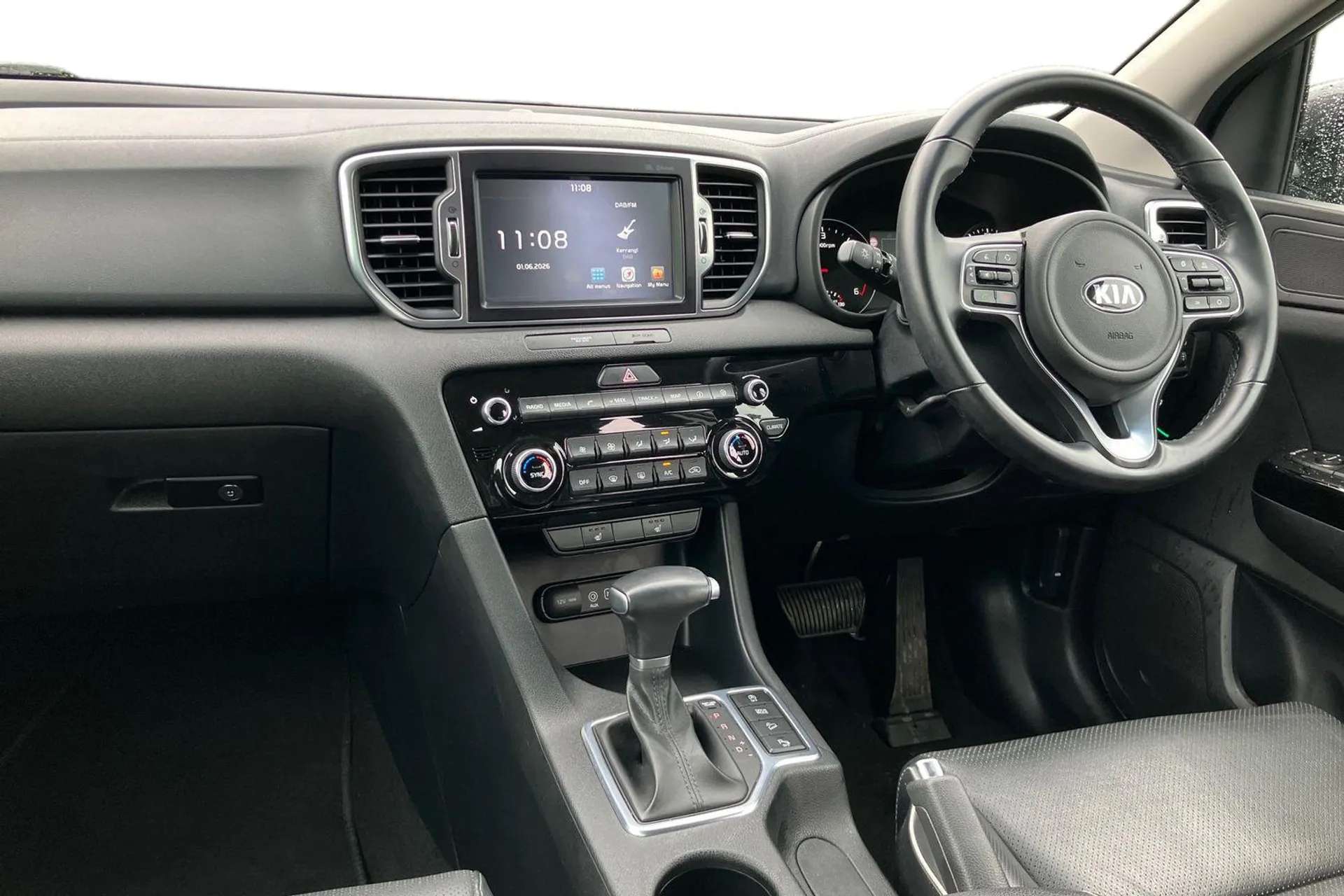 2018 KIA SPORTAGE 2018 KIA SPORTAGE