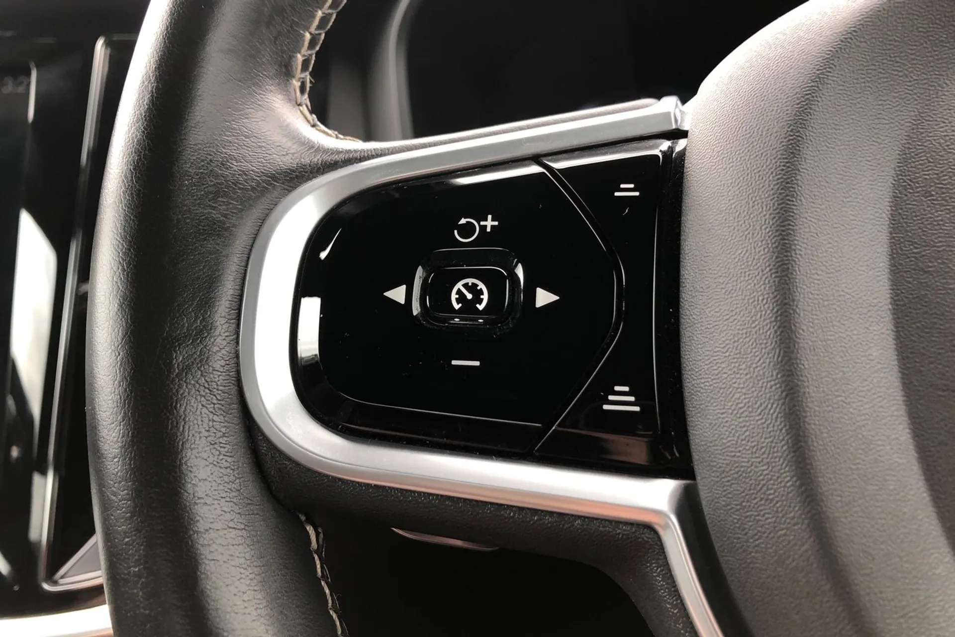 2020 VOLVO S60 2020 VOLVO S60
