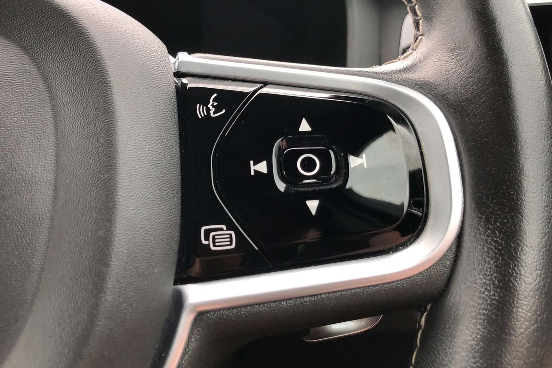 2020 VOLVO S60 2020 VOLVO S60