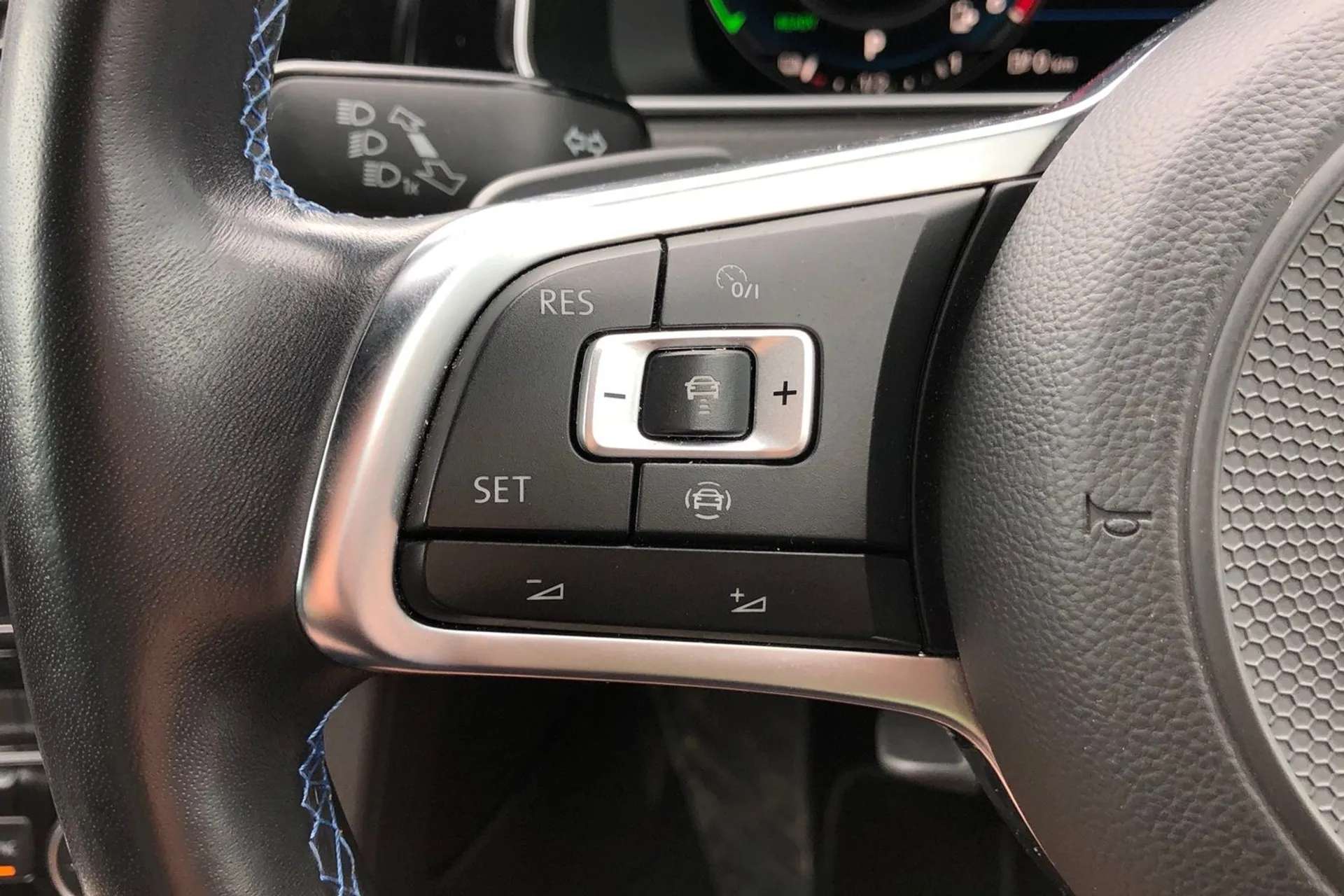 2020 VOLKSWAGEN GOLF 2020 VOLKSWAGEN GOLF