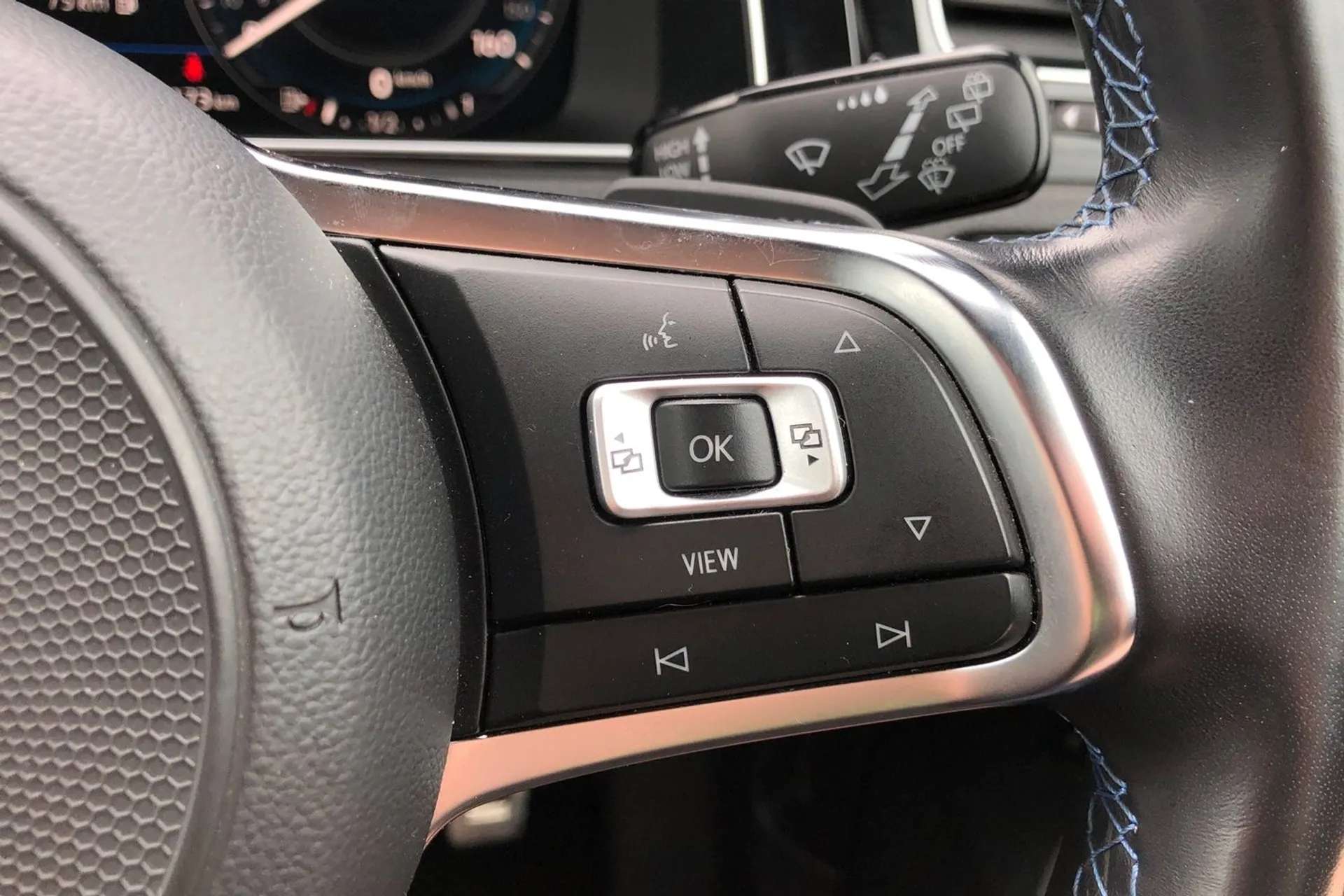 2020 VOLKSWAGEN GOLF 2020 VOLKSWAGEN GOLF