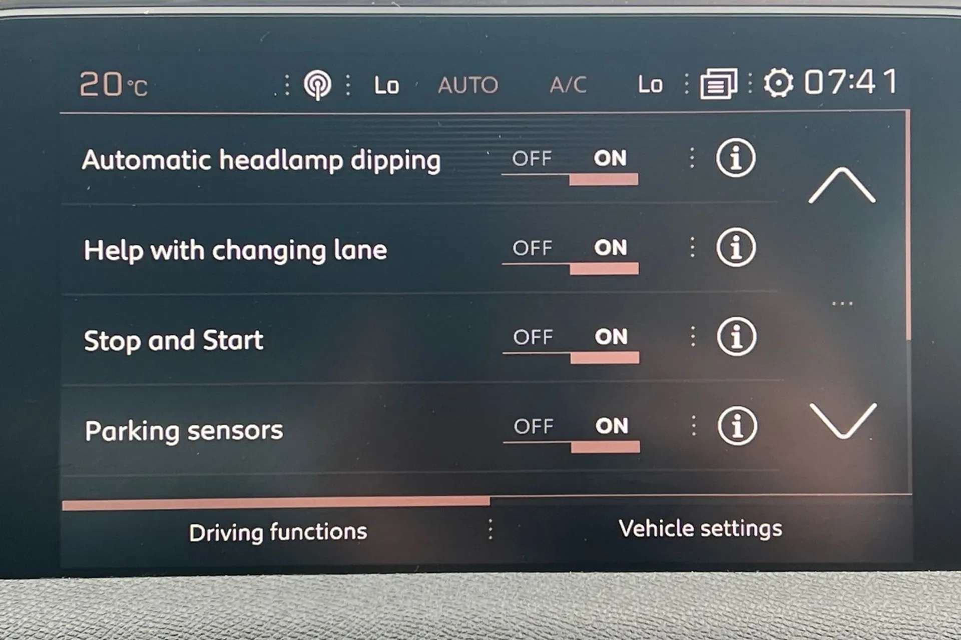 2017 PEUGEOT 3008 2017 PEUGEOT 3008