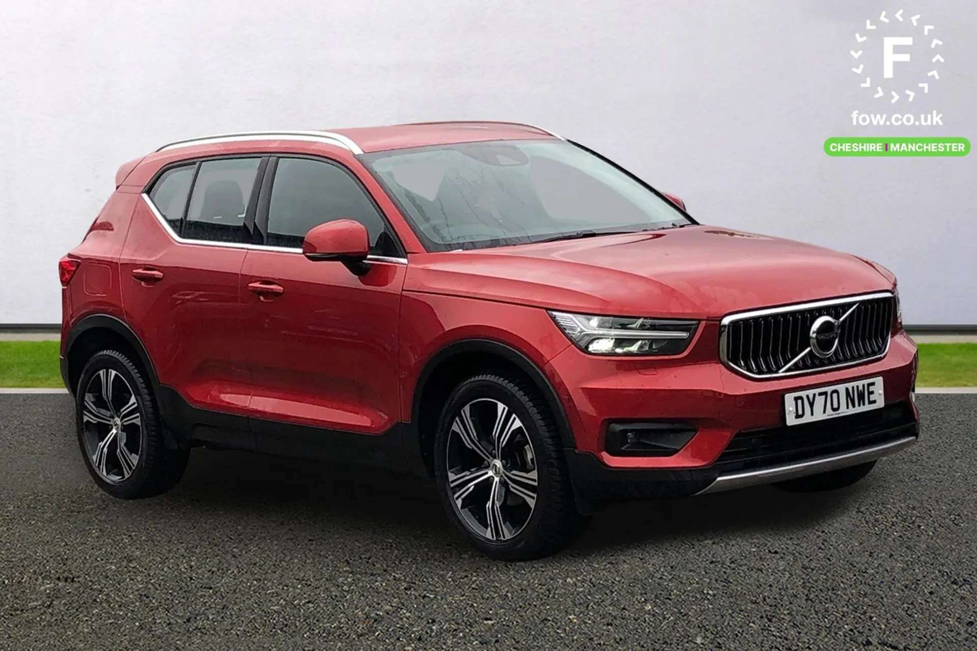 2020 VOLVO XC40 2020 VOLVO XC40