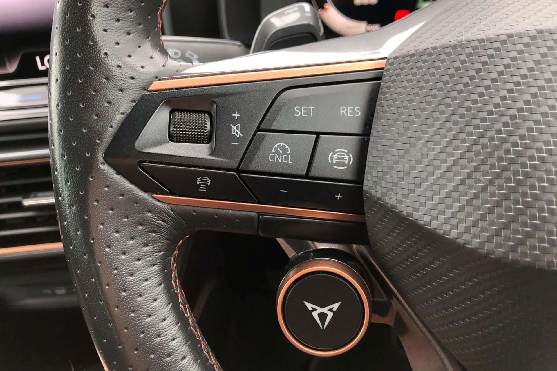 2024 CUPRA FORMENTOR 2024 CUPRA FORMENTOR