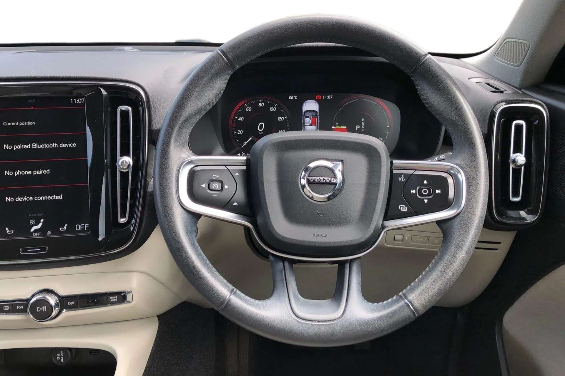 2021 VOLVO XC40 2021 VOLVO XC40
