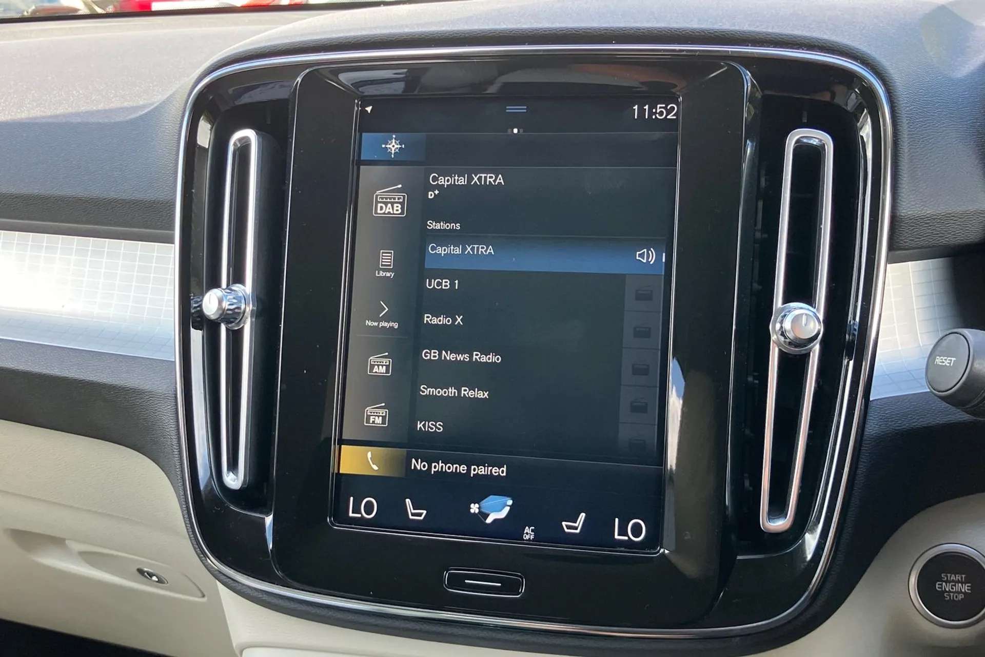 2020 VOLVO XC40 2020 VOLVO XC40