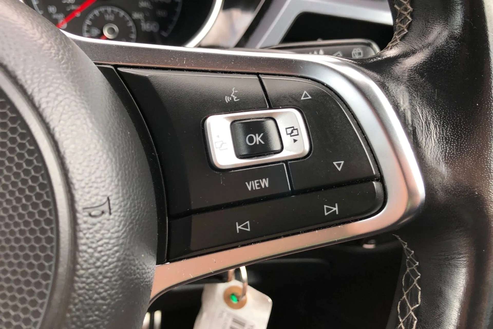 2021 VOLKSWAGEN TOURAN 2021 VOLKSWAGEN TOURAN