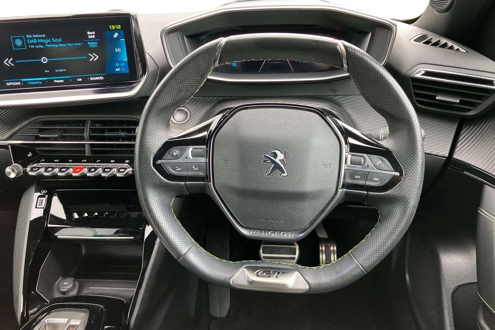 2022 PEUGEOT 2008 2022 PEUGEOT 2008