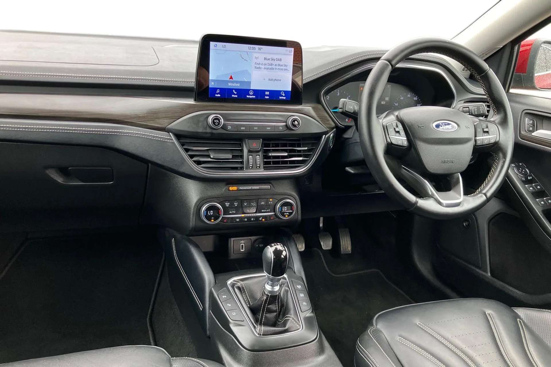 A 2020 FORD FOCUS VIGNALE 1.5 EcoBlue 120 5dr [Power folding door mirrors with puddle lights, Body coloured electrically operated and heated door mirrors, Dual zone electronic A 2020 FORD FOCUS VIGNALE 1.5 EcoBlue 120 5dr [Power folding door mirrors with puddle lights, Body coloured electrically operated and heated door mirrors, Dual zone electronic