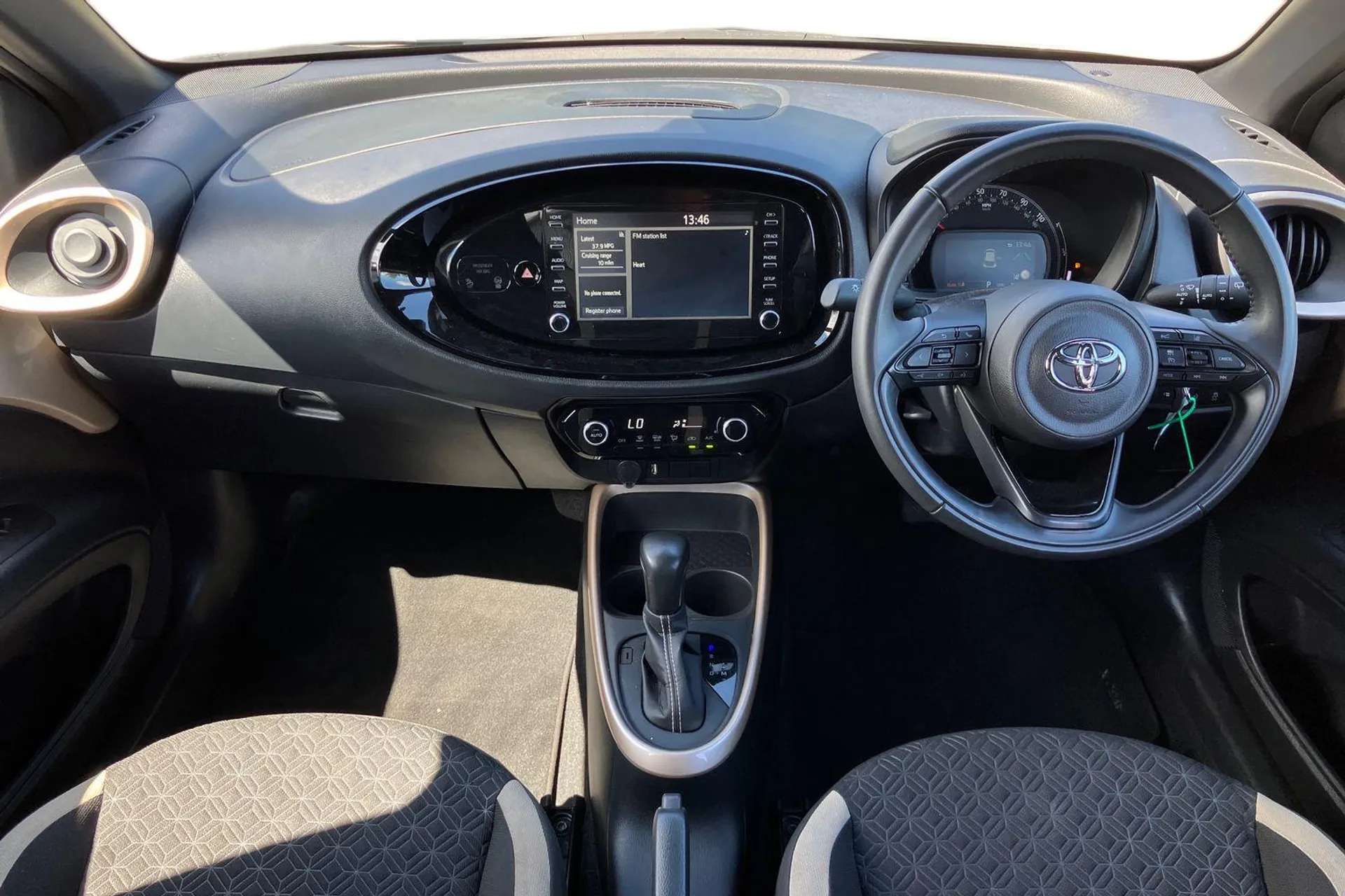 2023 TOYOTA AYGO X 2023 TOYOTA AYGO X