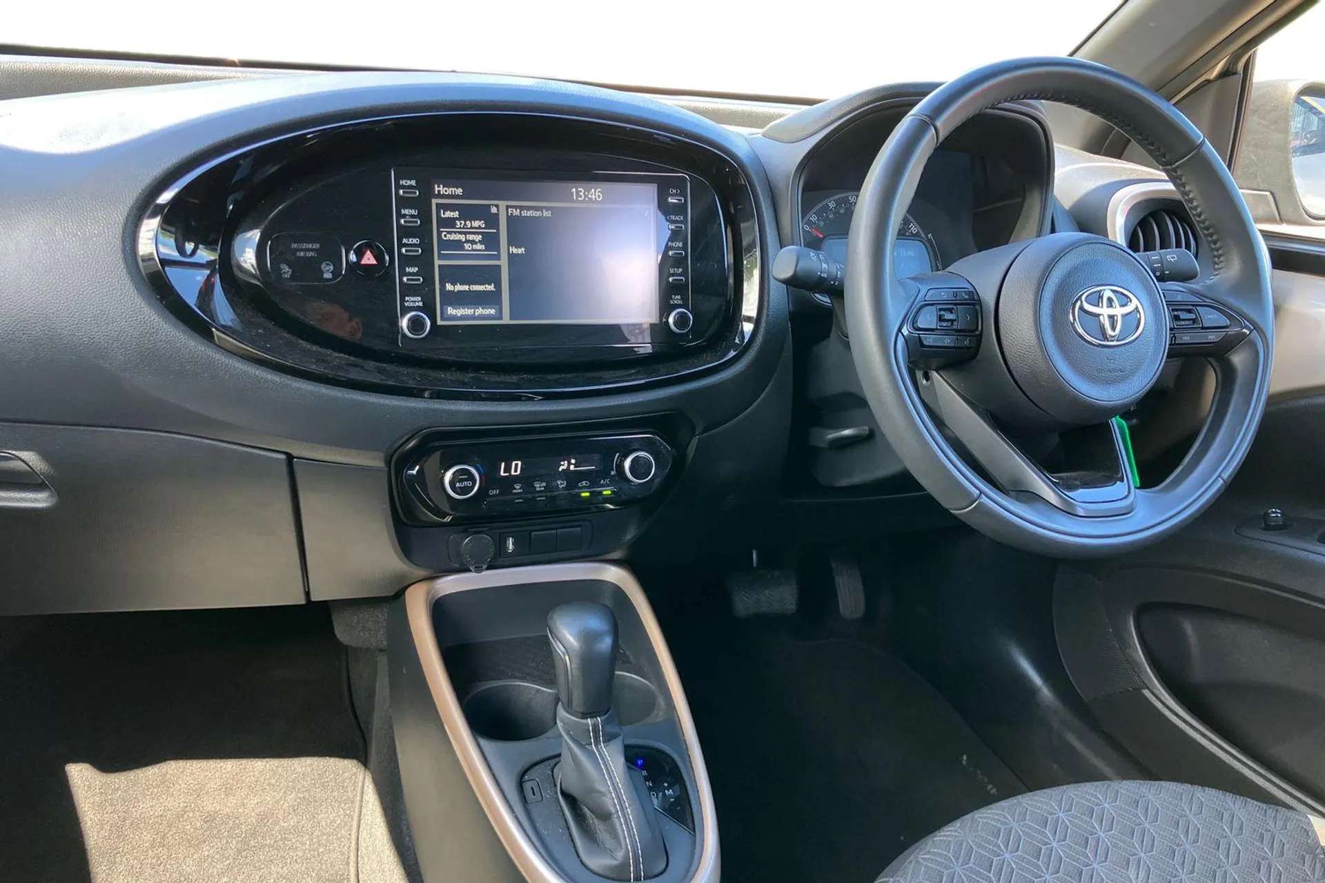 2023 TOYOTA AYGO X 2023 TOYOTA AYGO X