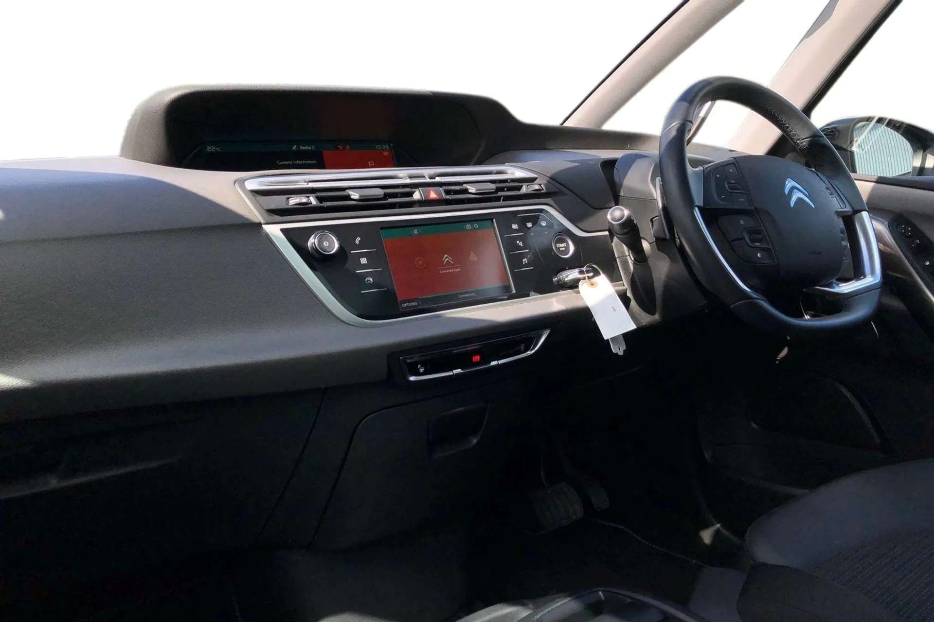 A 2021 CITROEN GRAND C4 SPACETOURER 1.5 BlueHDi 130 Shine 5dr EAT8 [ Reversing camera , Park assist and blind spot monitoring (with LED alert on door mirrors) , 12" Panoramic HD central A 2021 CITROEN GRAND C4 SPACETOURER 1.5 BlueHDi 130 Shine 5dr EAT8 [ Reversing camera , Park assist and blind spot monitoring (with LED alert on door mirrors) , 12" Panoramic HD central