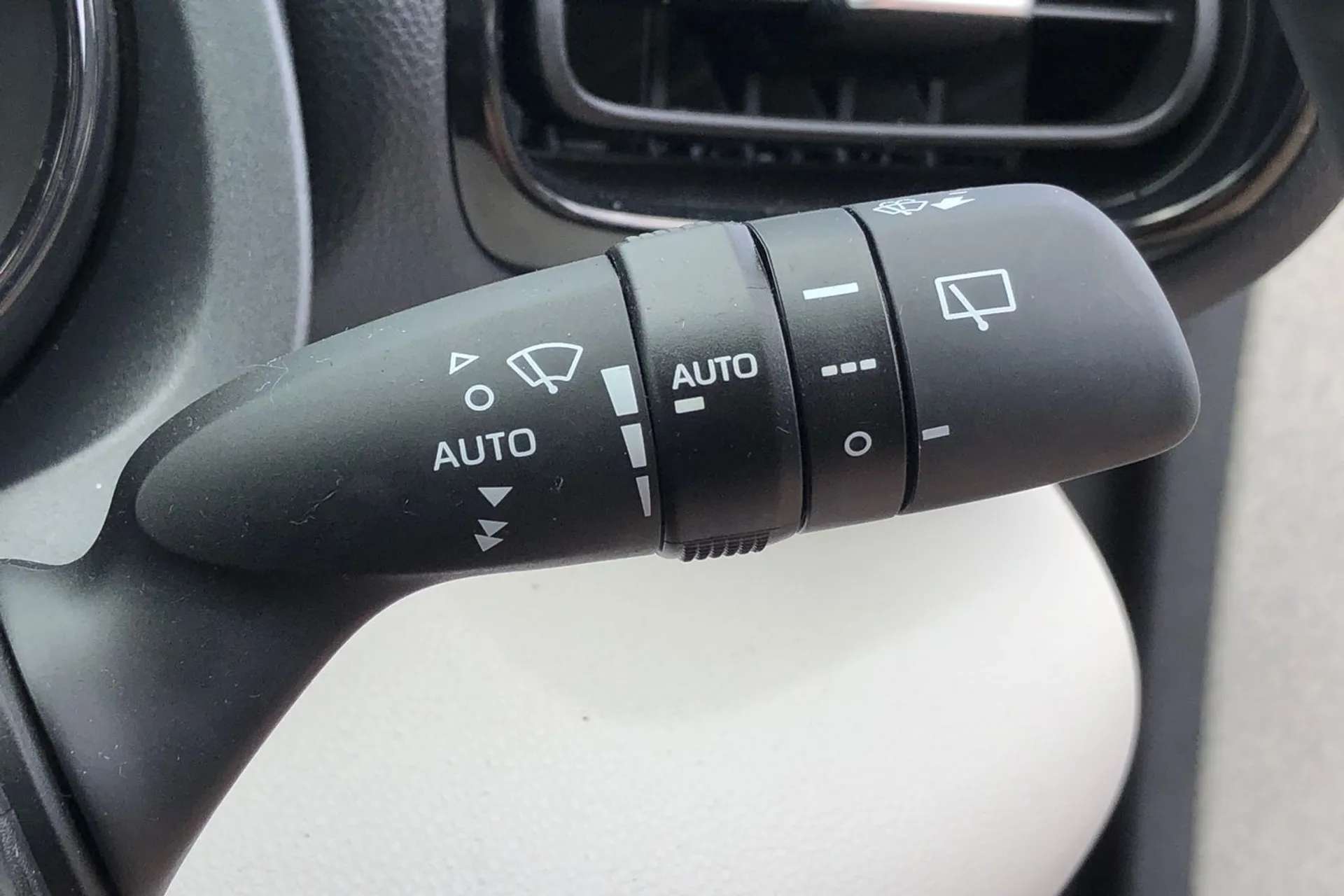 2021 TOYOTA YARIS 2021 TOYOTA YARIS