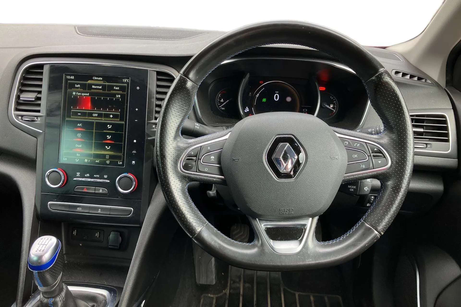 2019 RENAULT MEGANE 2019 RENAULT MEGANE