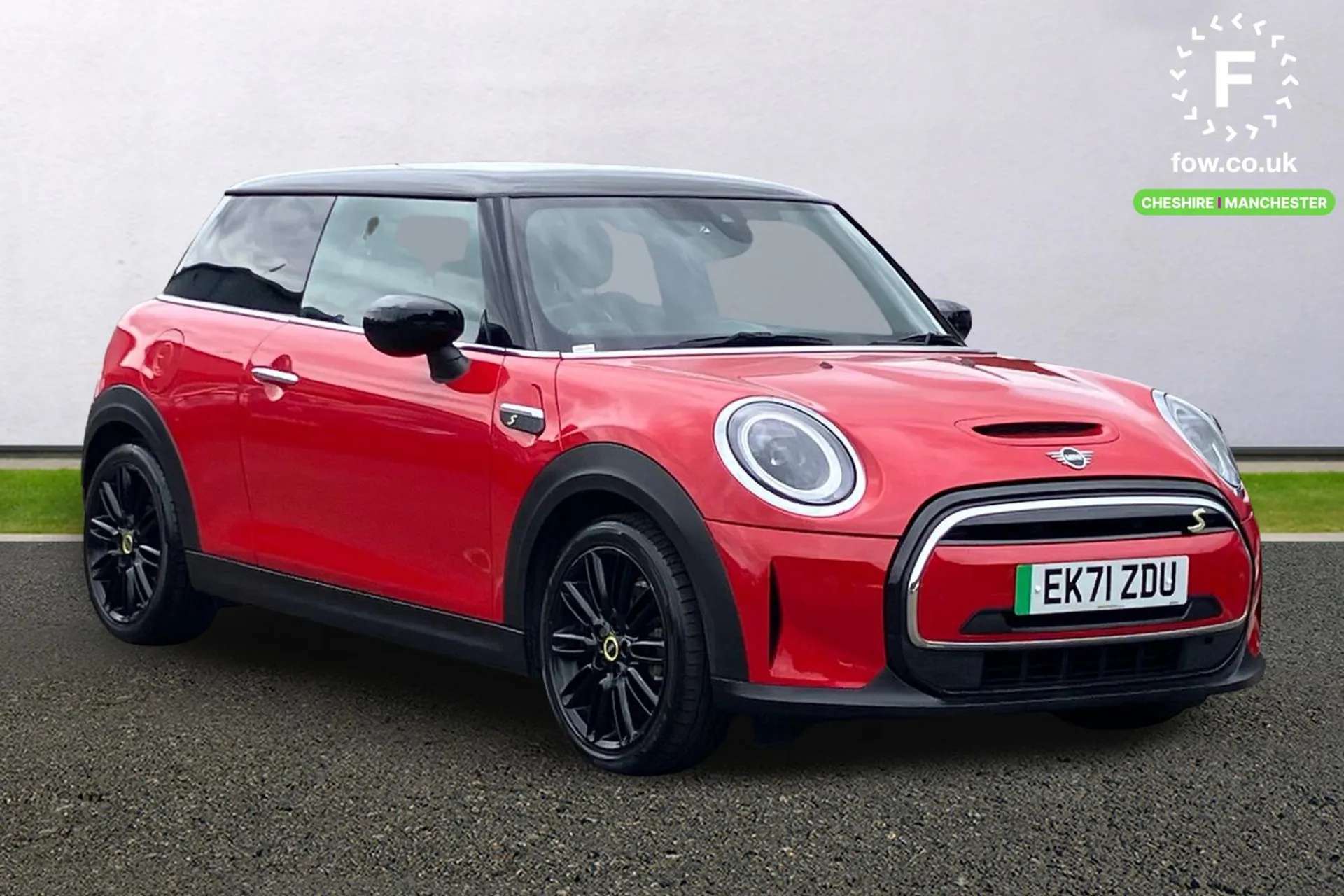 A 2021 MINI HATCH 135kW Cooper S Level 2 33kWh 3dr Auto [ Rear park distance control , Rear view camera , Ambient lighting , Interior light pack , Driving assistant pac A 2021 MINI HATCH 135kW Cooper S Level 2 33kWh 3dr Auto [ Rear park distance control , Rear view camera , Ambient lighting , Interior light pack , Driving assistant pac