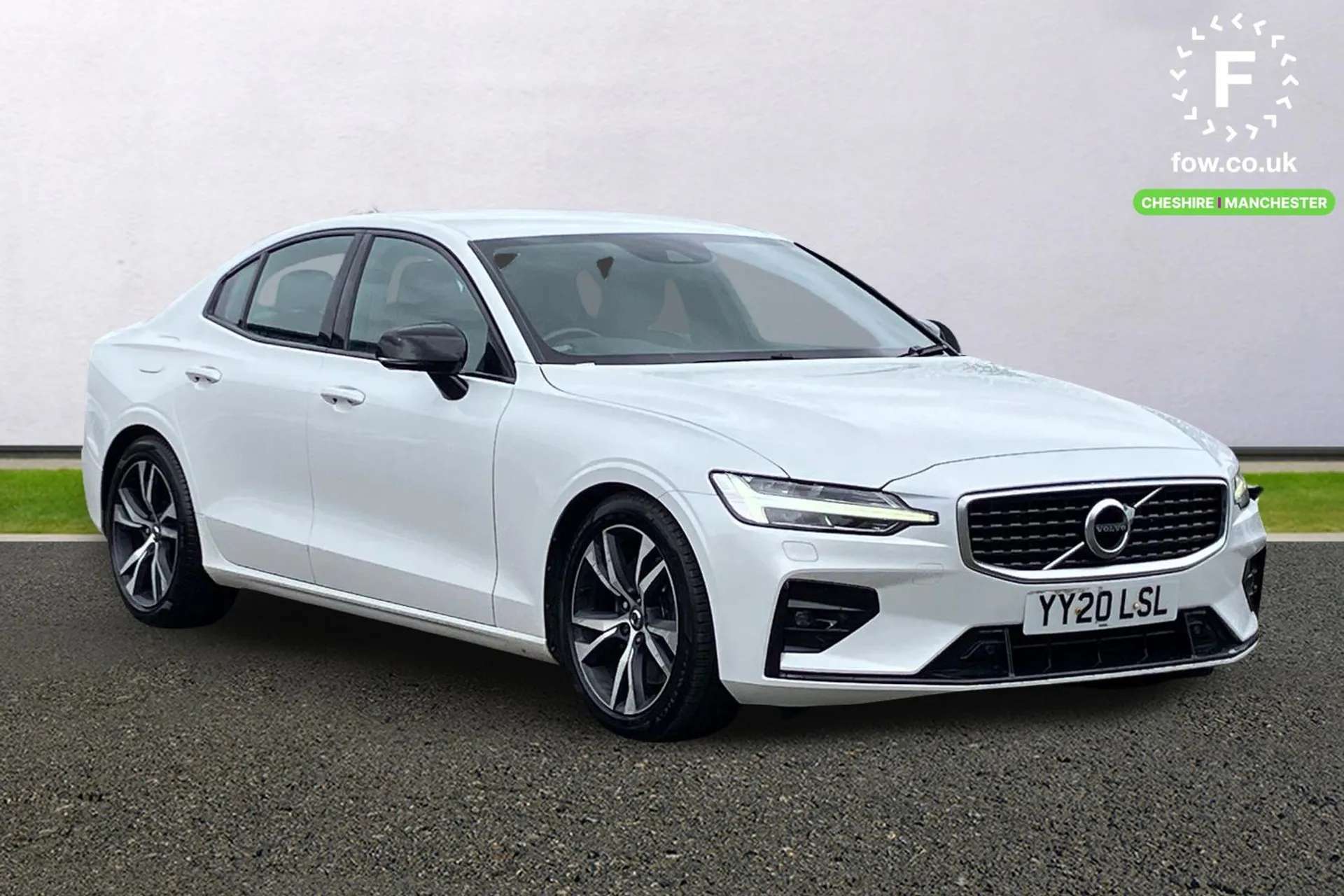 A 2020 VOLVO S60 2.0 T5 R DESIGN Plus 4dr Auto [Adaptive brake lights with high level LED brake lights, Heated Windscreen, Driver alert control with lane keeping aid, A 2020 VOLVO S60 2.0 T5 R DESIGN Plus 4dr Auto [Adaptive brake lights with high level LED brake lights, Heated Windscreen, Driver alert control with lane keeping aid,