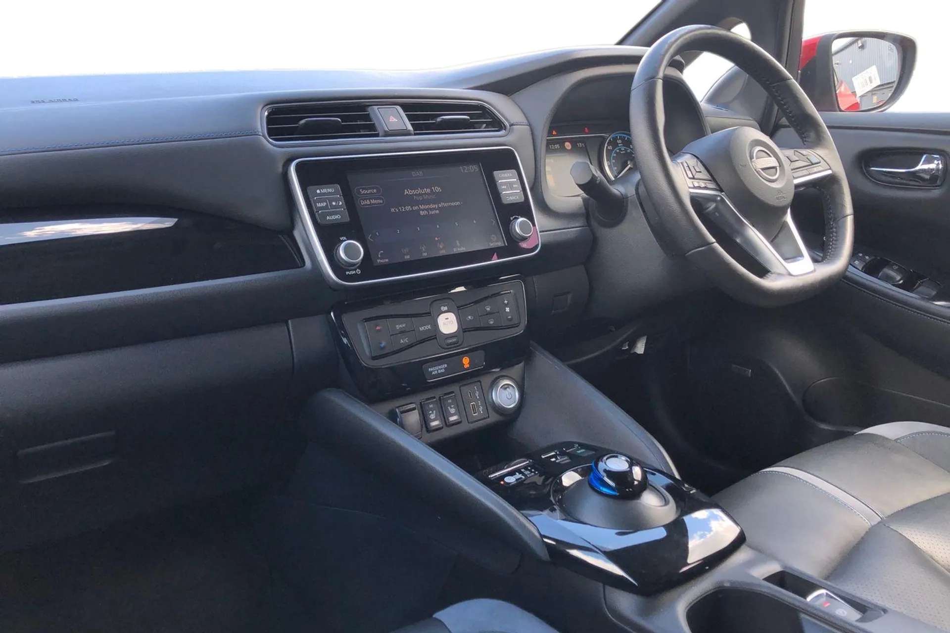 A 2023 NISSAN LEAF 160kW e+ Tekna 59kWh 5dr Auto [ Front and rear parking sensors , Rear cross traffic alert , Intelligent around view monitor , 360 degree colour camera A 2023 NISSAN LEAF 160kW e+ Tekna 59kWh 5dr Auto [ Front and rear parking sensors , Rear cross traffic alert , Intelligent around view monitor , 360 degree colour camera