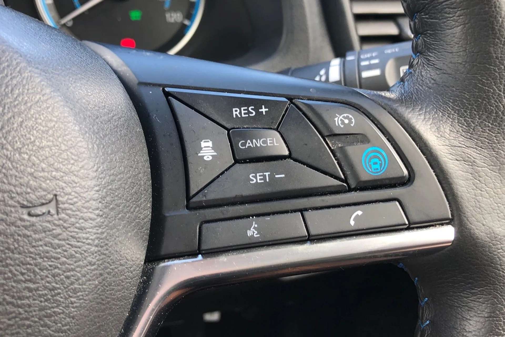 2023 NISSAN LEAF 2023 NISSAN LEAF
