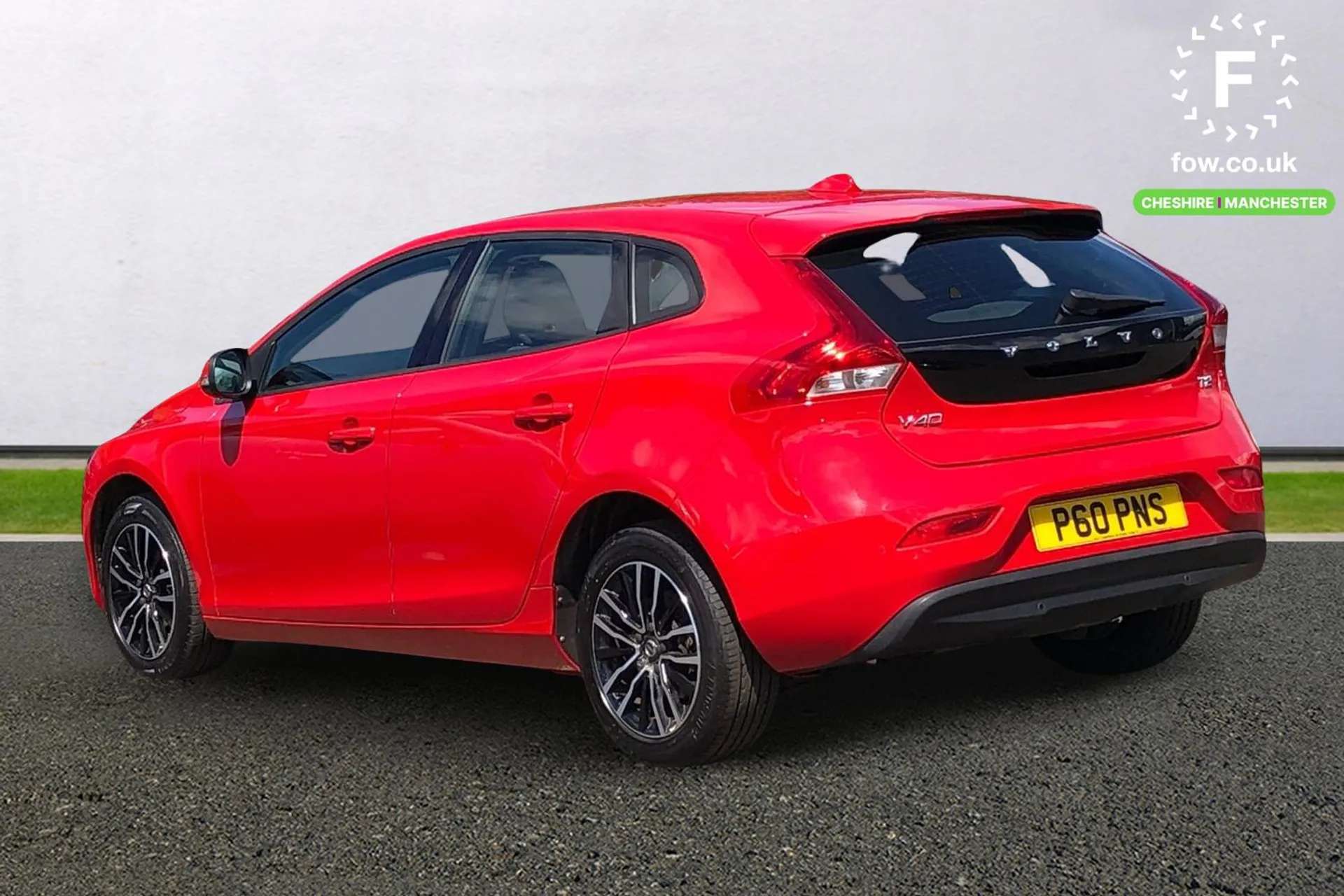 2018 VOLVO V40 2018 VOLVO V40