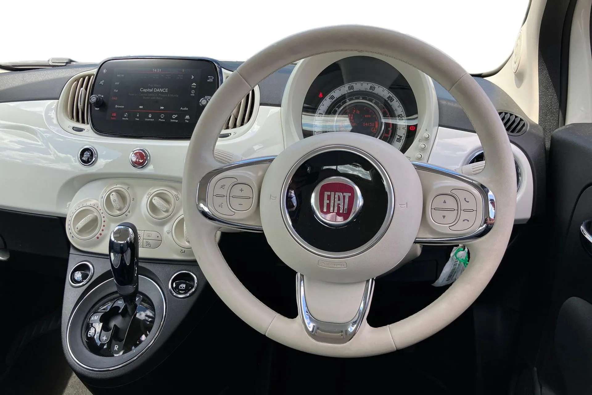 2019 FIAT 500 2019 FIAT 500