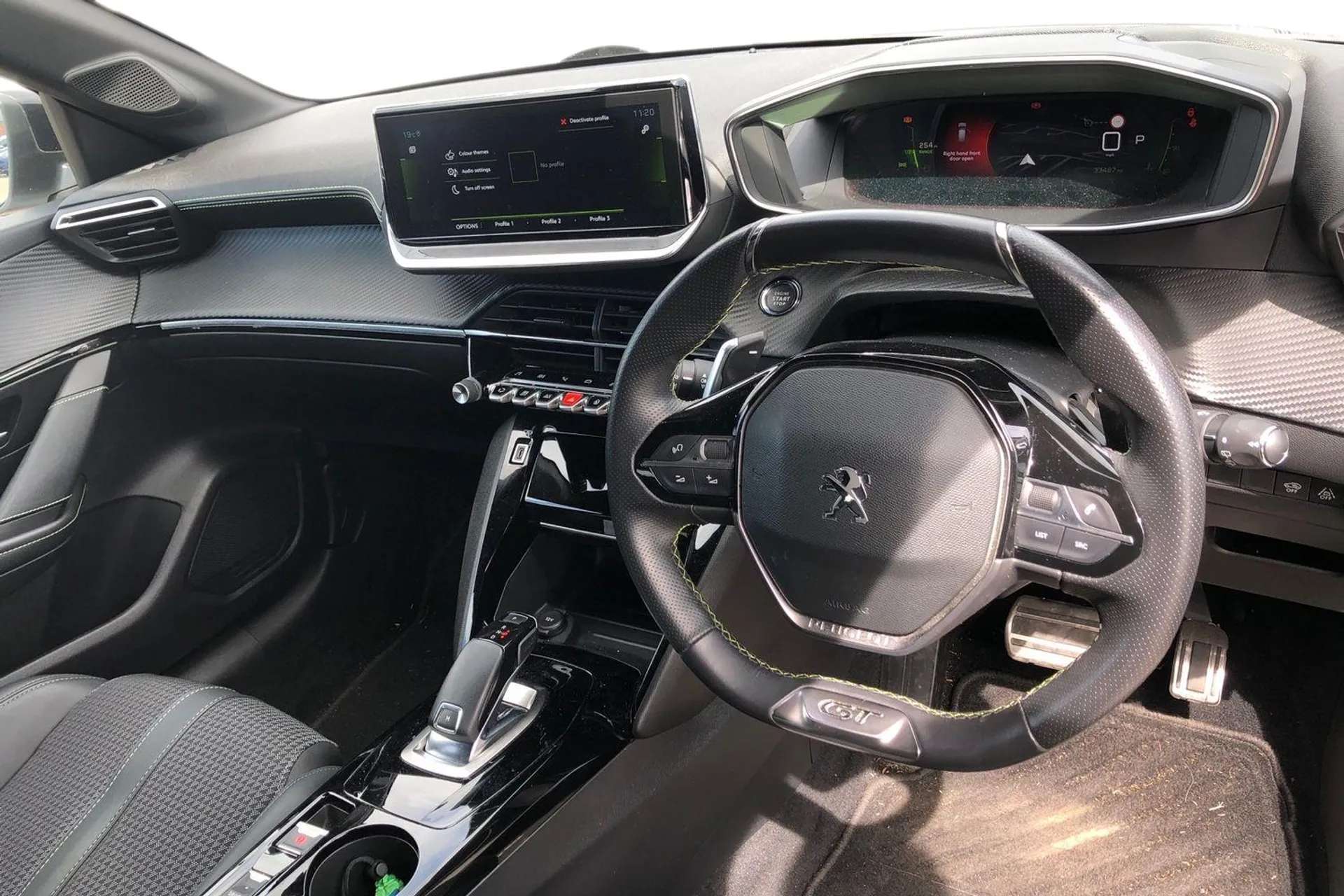 2020 PEUGEOT 208 2020 PEUGEOT 208