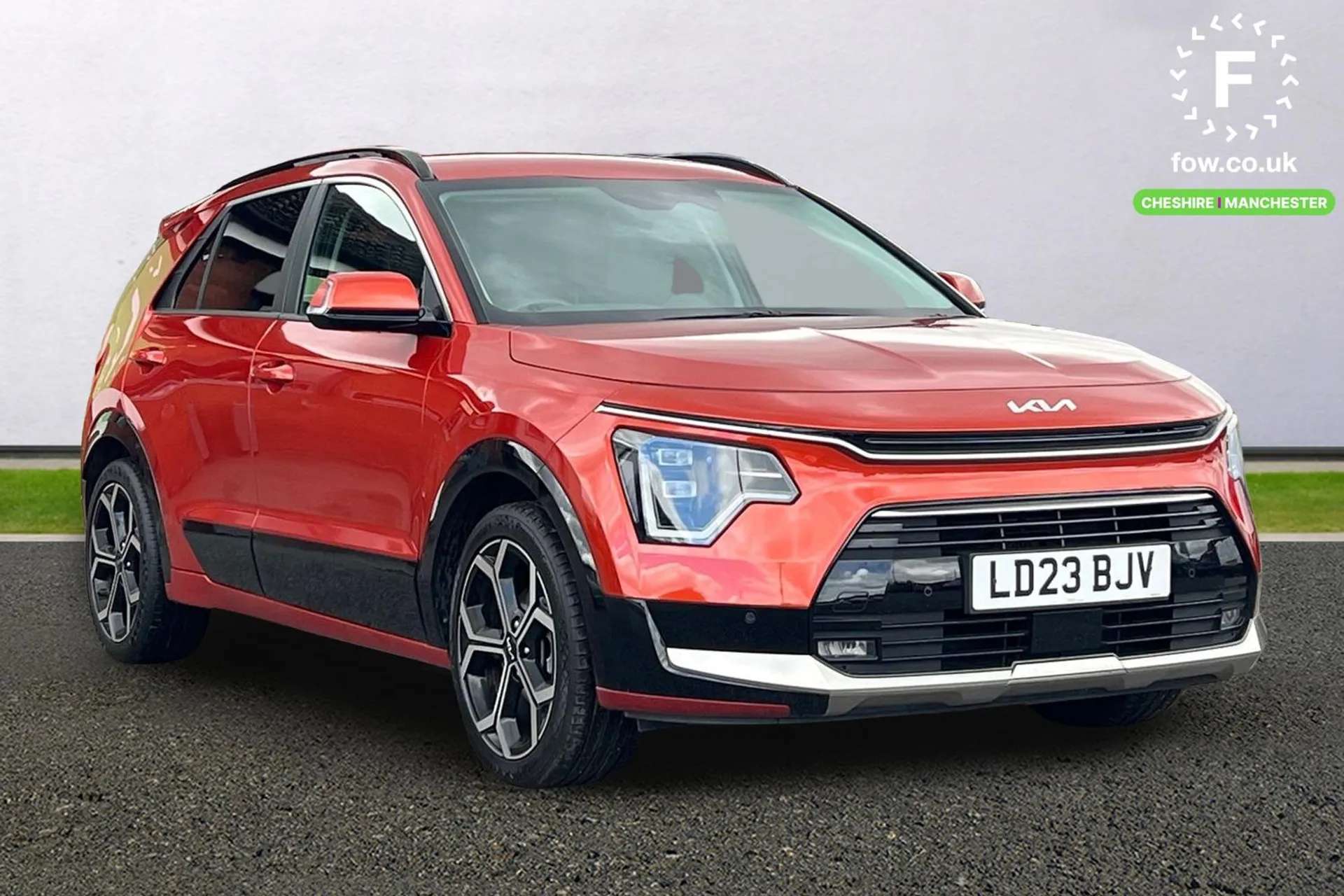 A 2023 KIA NIRO 1.6 GDi Hybrid 3 5dr DCT [ Reversing camera with dynamic guide lines , Front and rear parking sensors , Wireless Smartphone charger , Towing pack , 18 A 2023 KIA NIRO 1.6 GDi Hybrid 3 5dr DCT [ Reversing camera with dynamic guide lines , Front and rear parking sensors , Wireless Smartphone charger , Towing pack , 18