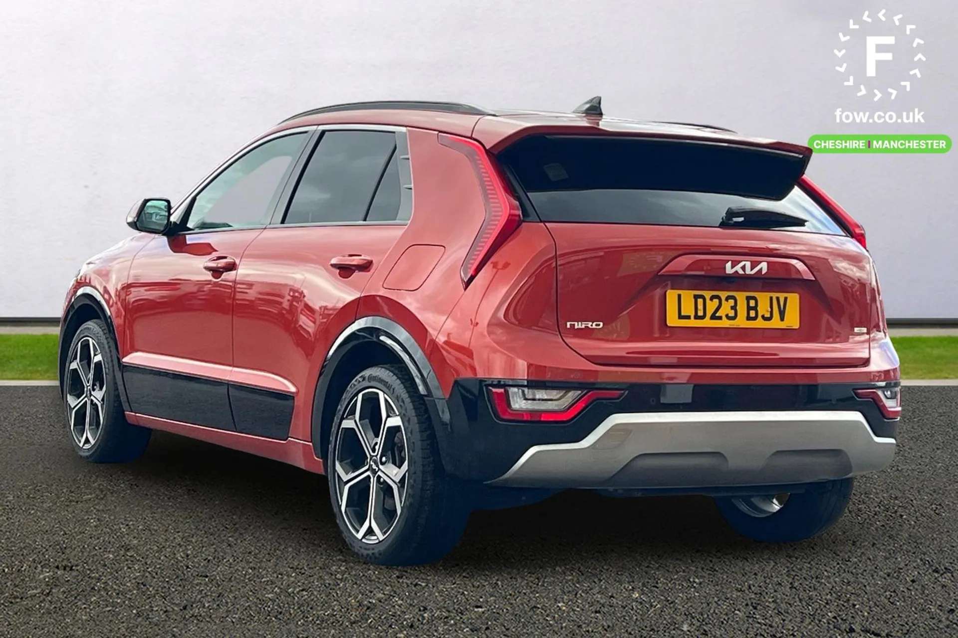 A 2023 KIA NIRO 1.6 GDi Hybrid 3 5dr DCT [ Reversing camera with dynamic guide lines , Front and rear parking sensors , Wireless Smartphone charger , Towing pack , 18 A 2023 KIA NIRO 1.6 GDi Hybrid 3 5dr DCT [ Reversing camera with dynamic guide lines , Front and rear parking sensors , Wireless Smartphone charger , Towing pack , 18