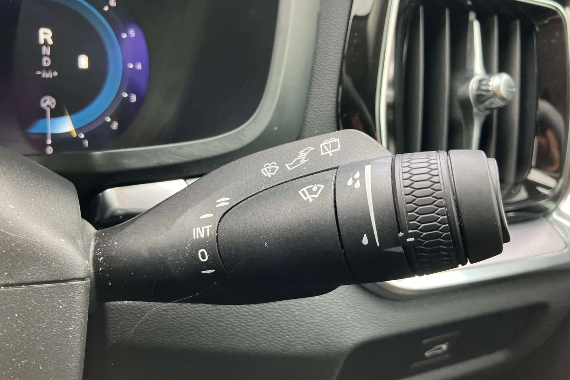 2023 VOLVO V60 2023 VOLVO V60