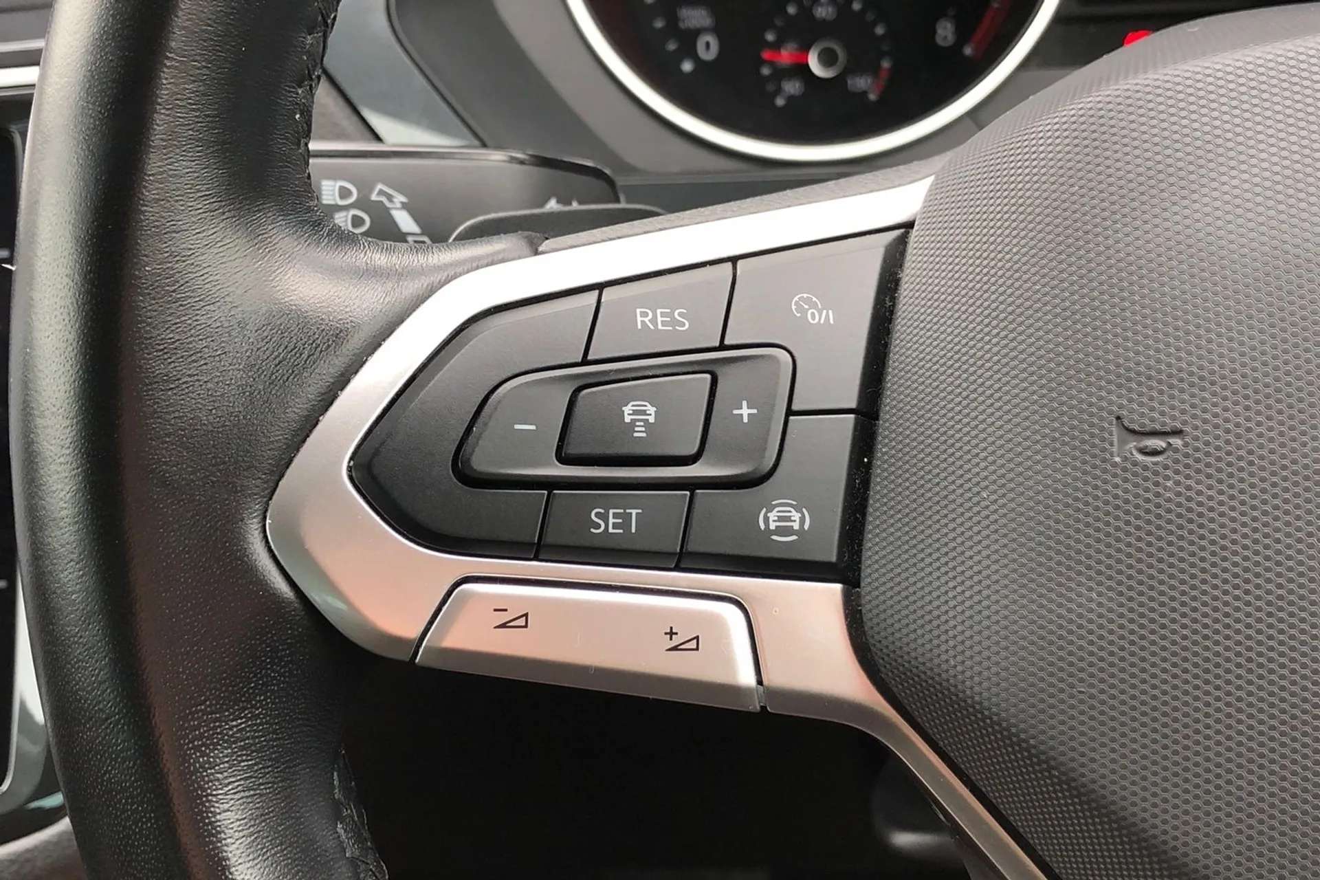 2022 VOLKSWAGEN TIGUAN 2022 VOLKSWAGEN TIGUAN