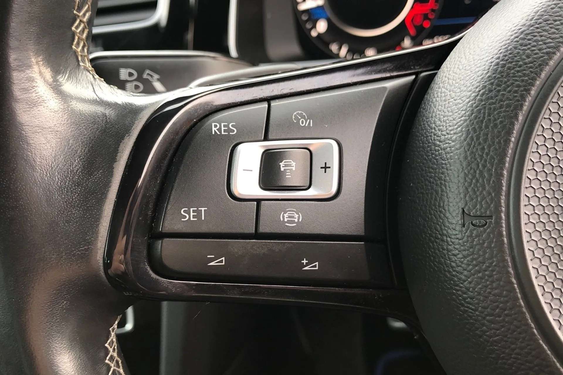 2019 VOLKSWAGEN GOLF 2019 VOLKSWAGEN GOLF