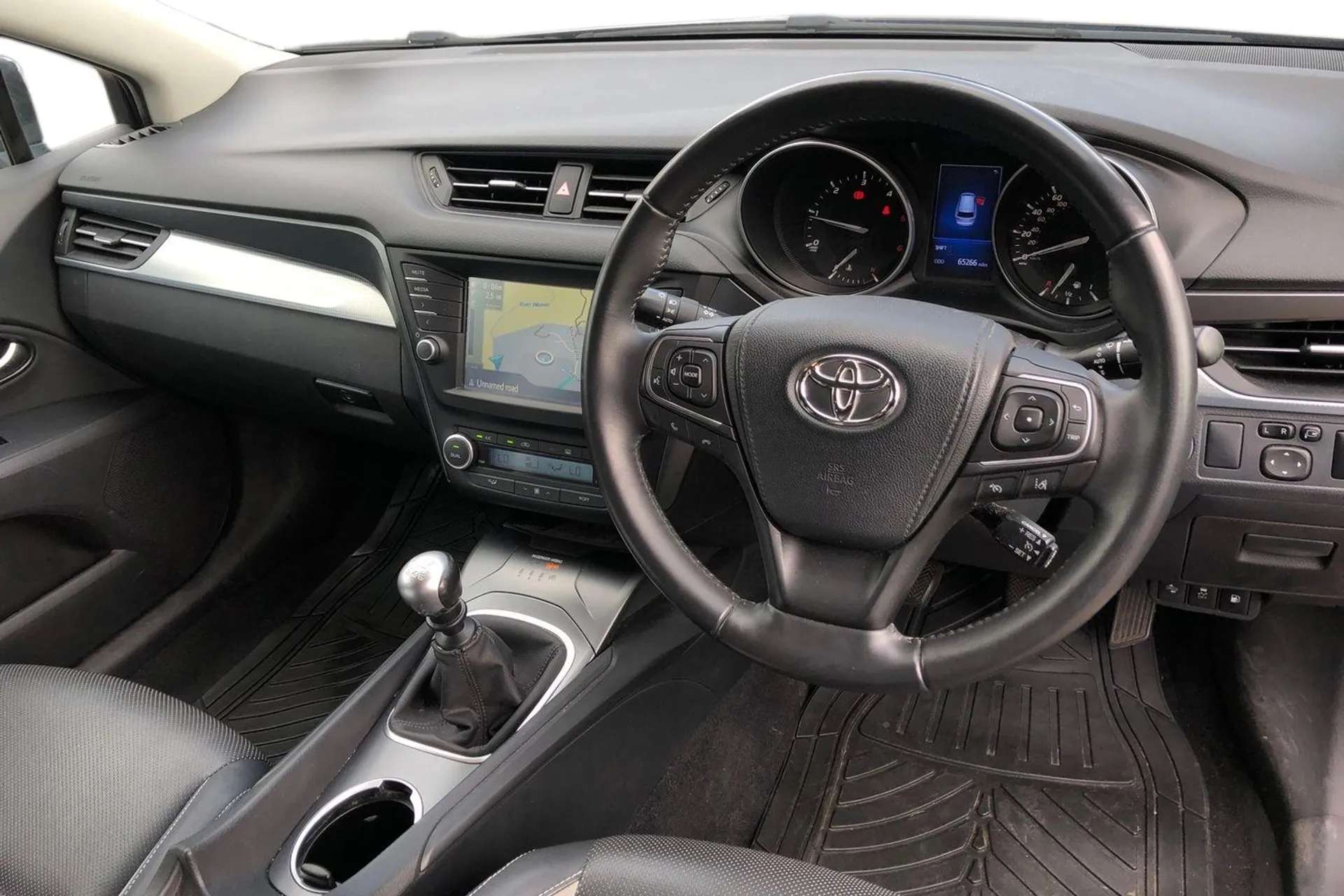 2016 TOYOTA AVENSIS 2016 TOYOTA AVENSIS