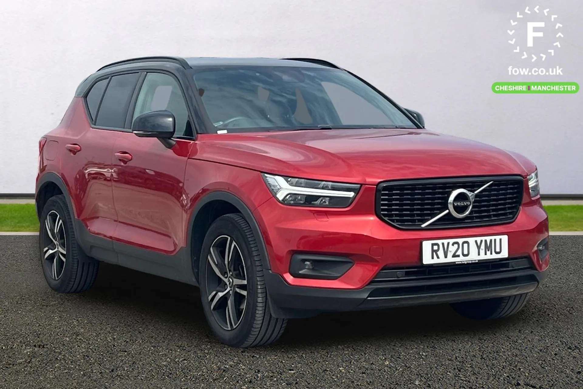 2020 VOLVO XC40 2020 VOLVO XC40