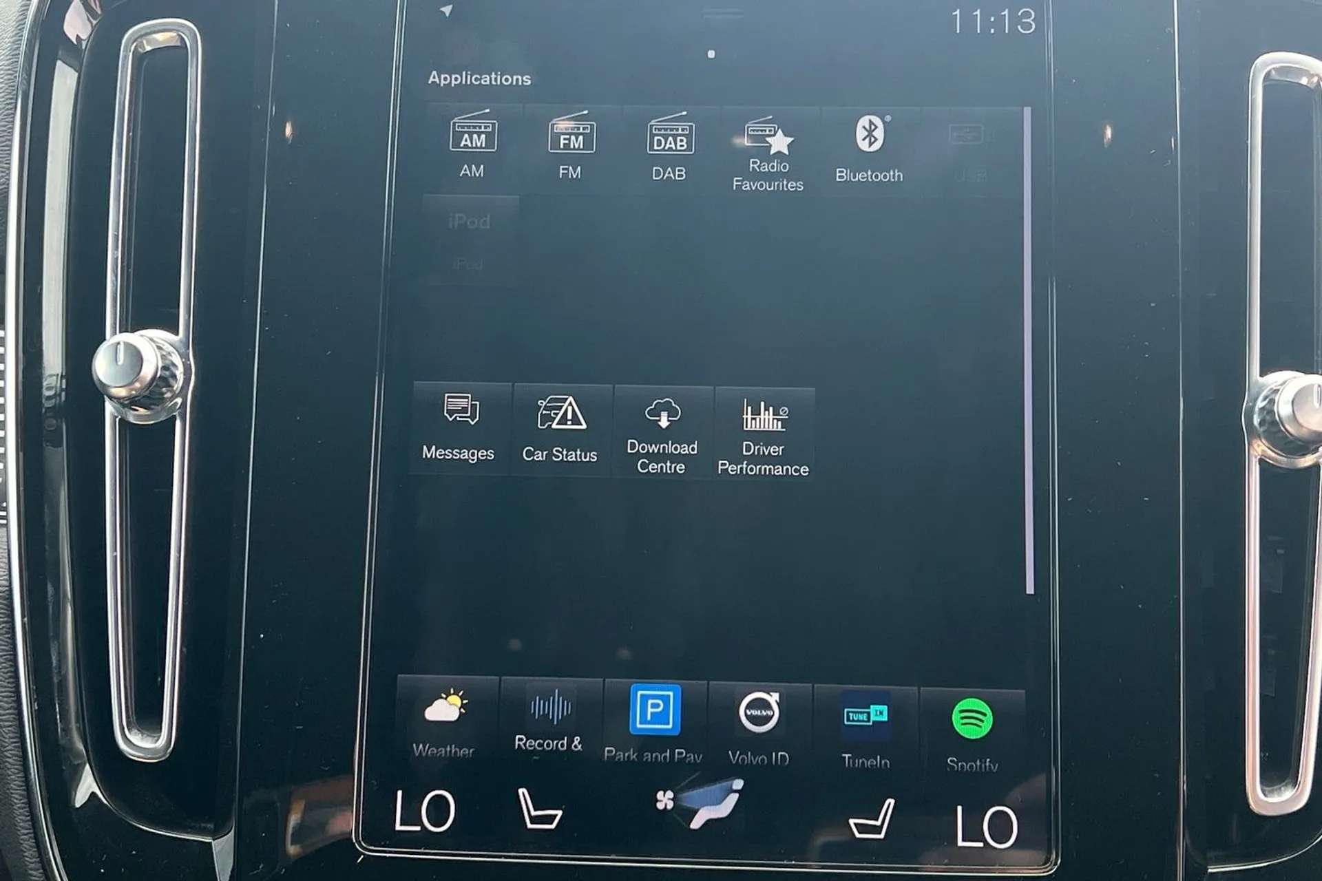 2020 VOLVO XC40 2020 VOLVO XC40