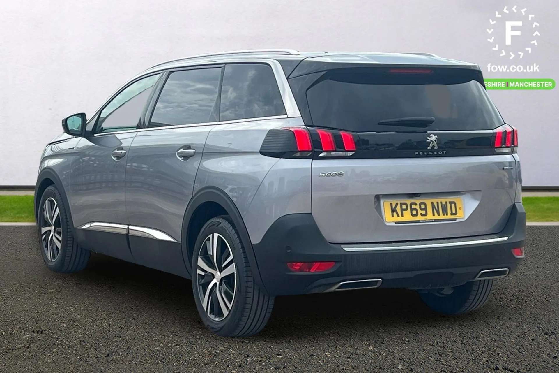 2019 PEUGEOT 5008 2019 PEUGEOT 5008