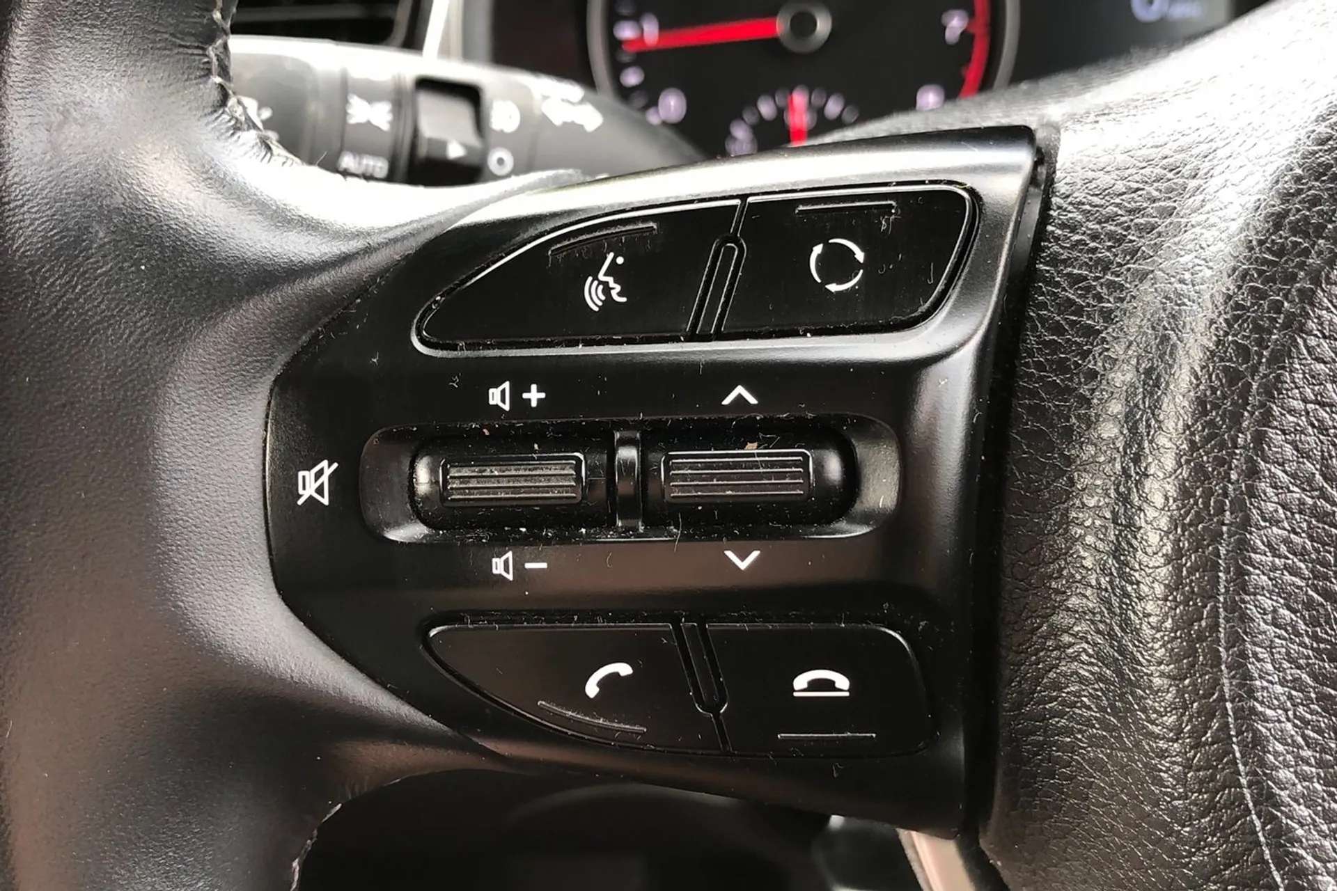 2018 KIA RIO 2018 KIA RIO