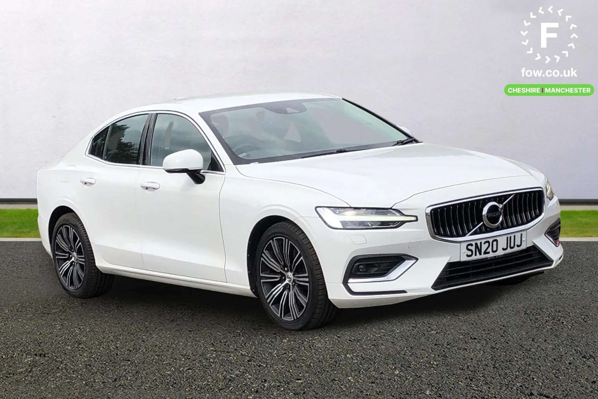 A 2020 VOLVO S60 2.0 T5 Inscription Plus 4dr Auto [Driver alert control with lane keeping aid, Adaptive brake lights with high level LED brake lights, 2 zone electroni A 2020 VOLVO S60 2.0 T5 Inscription Plus 4dr Auto [Driver alert control with lane keeping aid, Adaptive brake lights with high level LED brake lights, 2 zone electroni