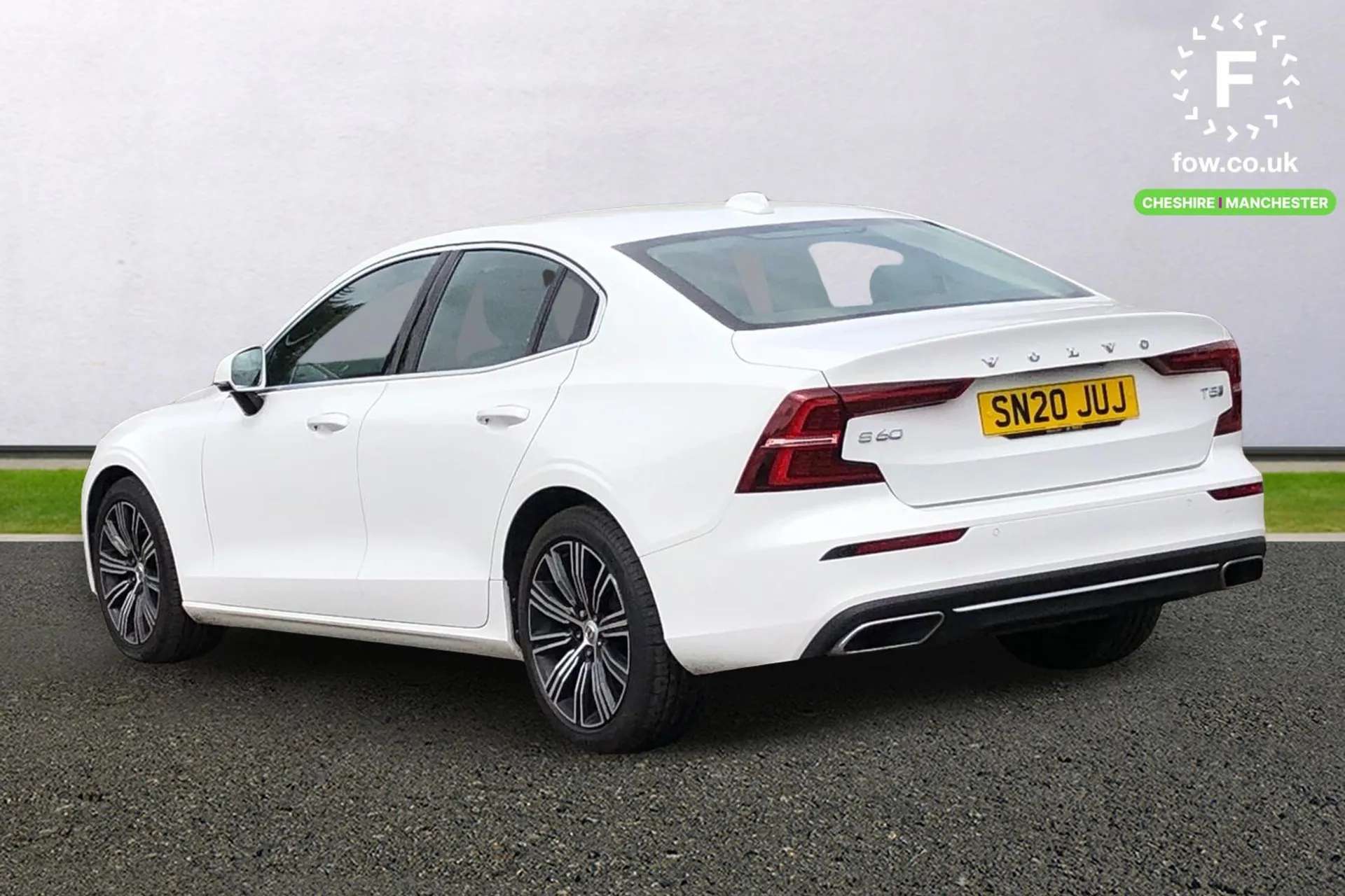 A 2020 VOLVO S60 2.0 T5 Inscription Plus 4dr Auto [Driver alert control with lane keeping aid, Adaptive brake lights with high level LED brake lights, 2 zone electroni A 2020 VOLVO S60 2.0 T5 Inscription Plus 4dr Auto [Driver alert control with lane keeping aid, Adaptive brake lights with high level LED brake lights, 2 zone electroni