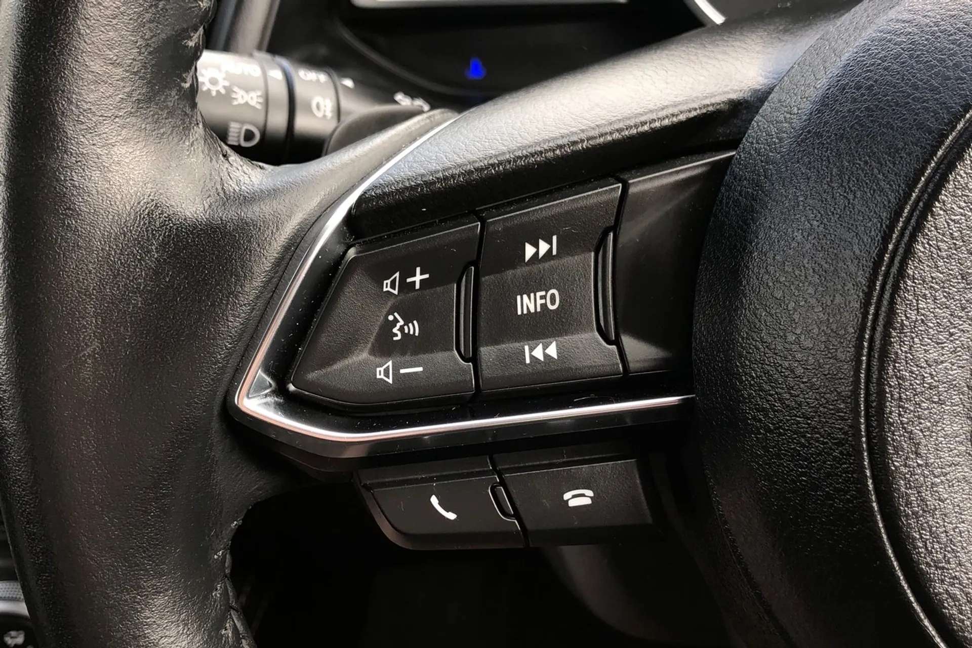 2023 MAZDA MAZDA2 2023 MAZDA MAZDA2