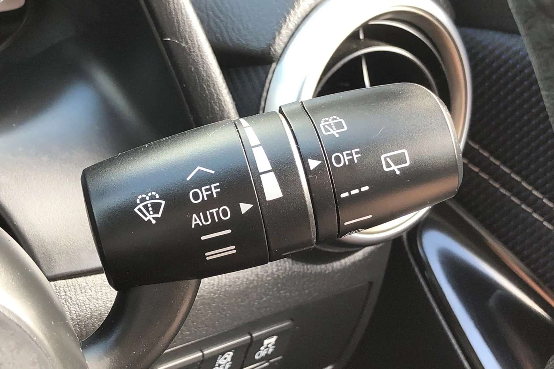 2023 MAZDA MAZDA2 2023 MAZDA MAZDA2