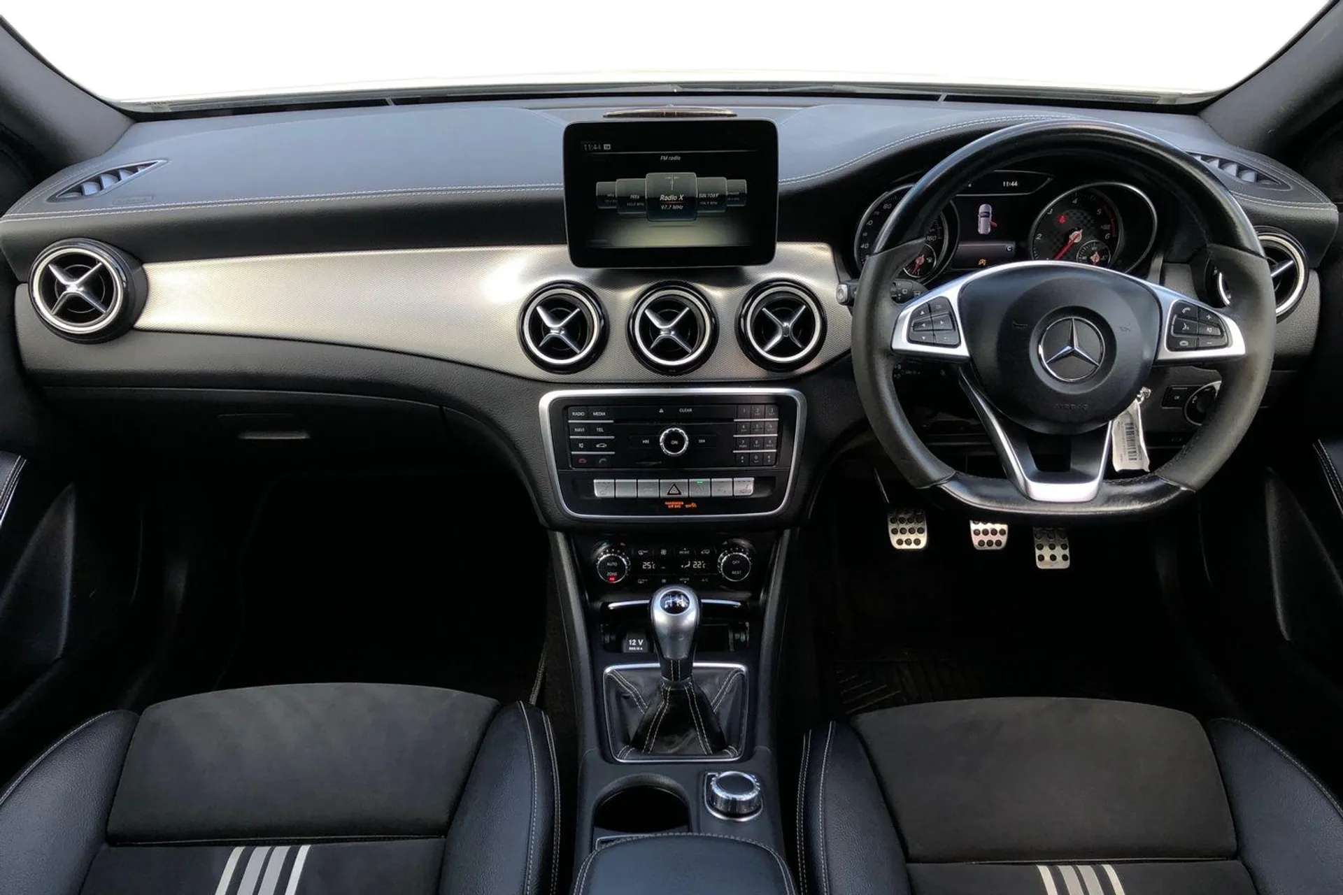 2017 MERCEDES-BENZ A CLASS 2017 MERCEDES-BENZ A CLASS