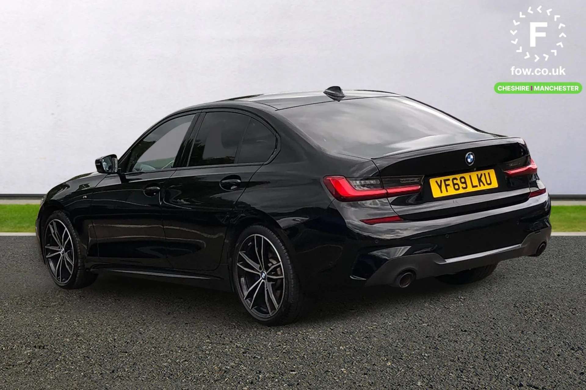A 2019 BMW 3 SERIES 320i xDrive M Sport 4dr Step Auto [ M Aerodynamics pack, Connected pack professional, Sun Protection Glazing, 19in Alloy Wheels - M Light Double Spoke A 2019 BMW 3 SERIES 320i xDrive M Sport 4dr Step Auto [ M Aerodynamics pack, Connected pack professional, Sun Protection Glazing, 19in Alloy Wheels - M Light Double Spoke