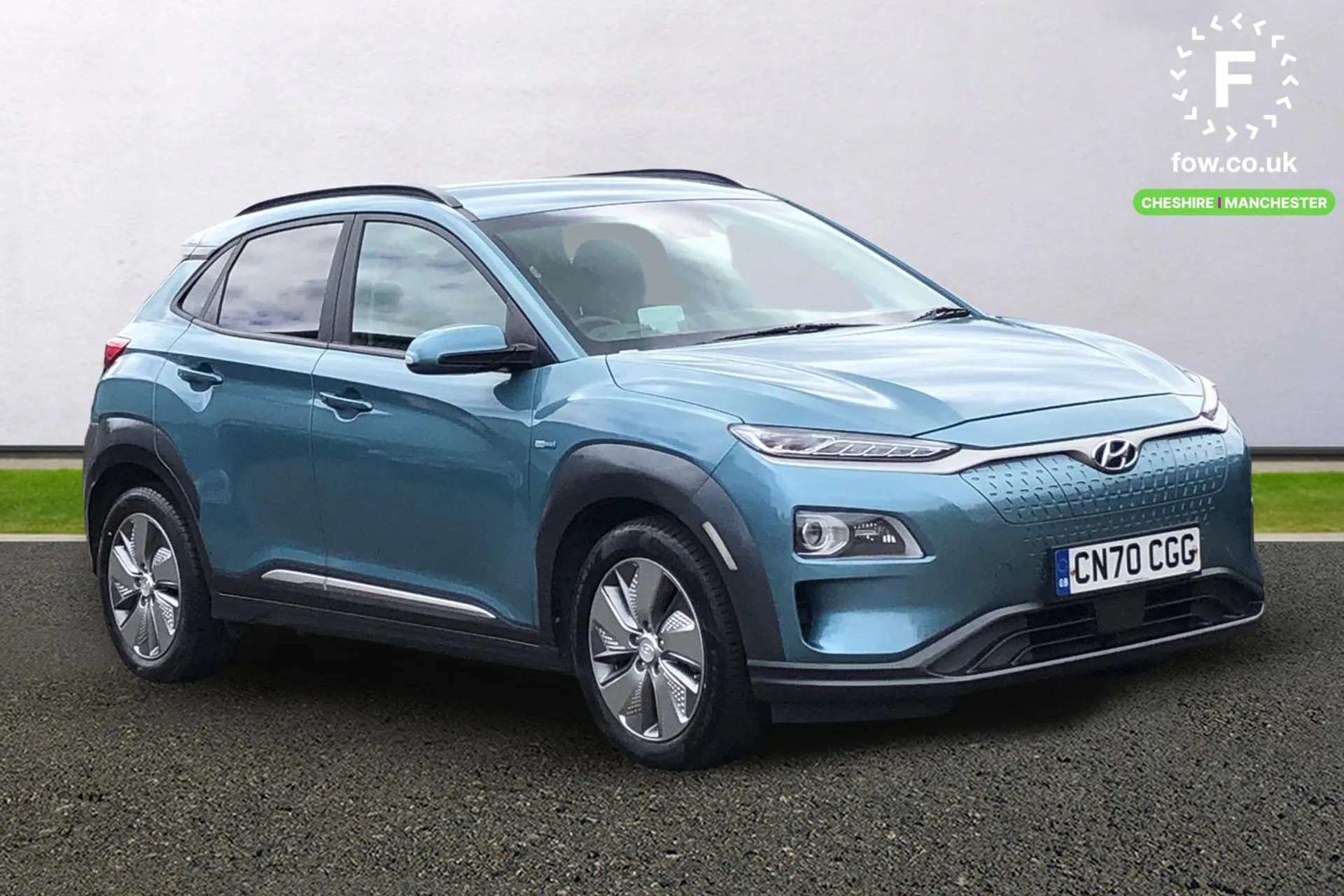 A 2020 HYUNDAI KONA 150kW Premium SE 64kWh 5dr Auto [ Parking system with rear camera and guidance system , Head-up display , 17" Alloy wheels , Heated seats and steering A 2020 HYUNDAI KONA 150kW Premium SE 64kWh 5dr Auto [ Parking system with rear camera and guidance system , Head-up display , 17" Alloy wheels , Heated seats and steering