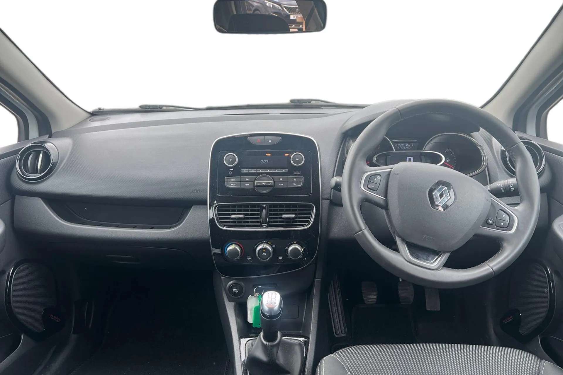 2019 RENAULT CLIO 2019 RENAULT CLIO